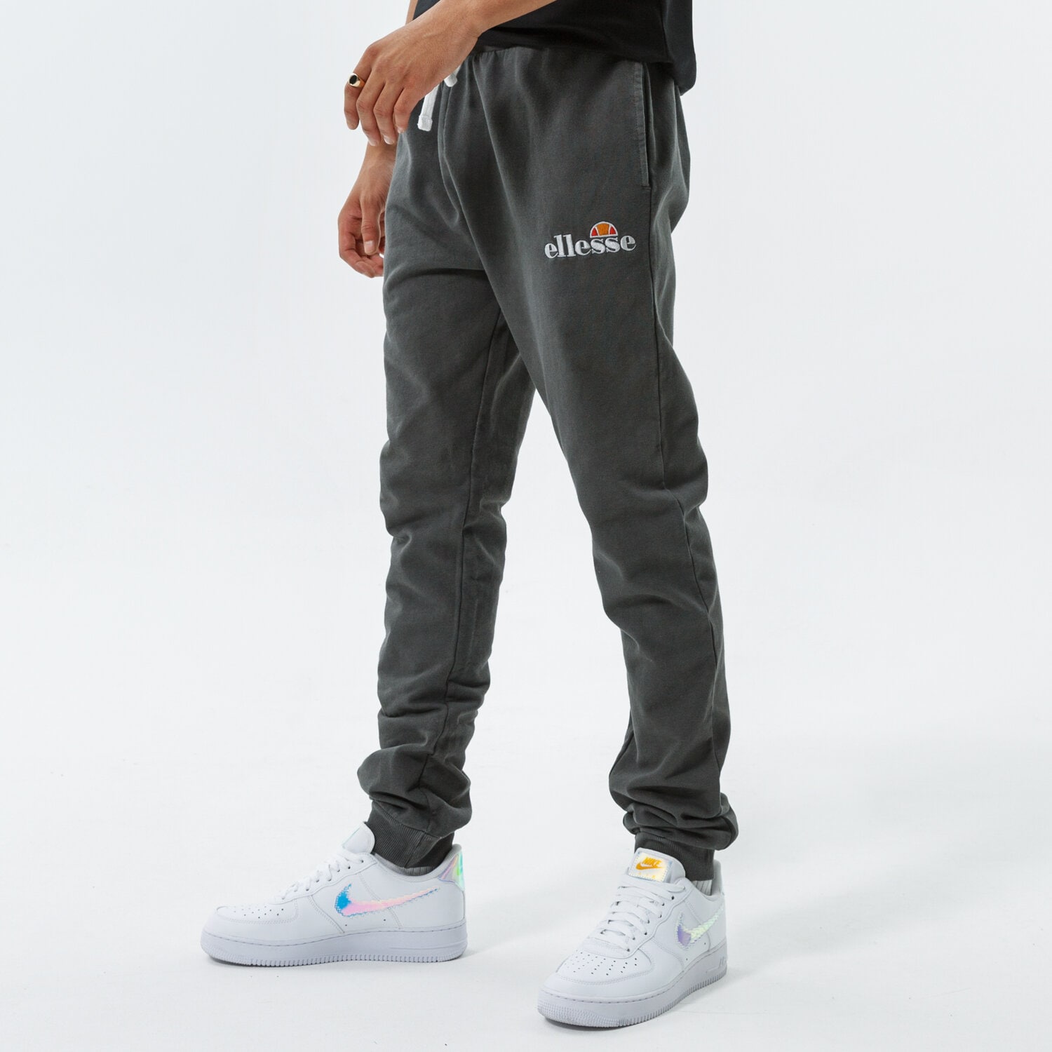 Bărbați pantaloni ELLESSE PANTALONI ACACIA BLK SHK13147011 Negru