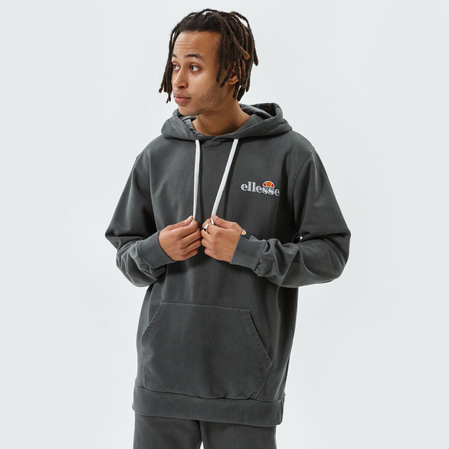 Bărbați bluză ELLESSE BLUZĂ CU GLUGĂ TINCTORIA OH HOODY BLK SHK13144011 Negru