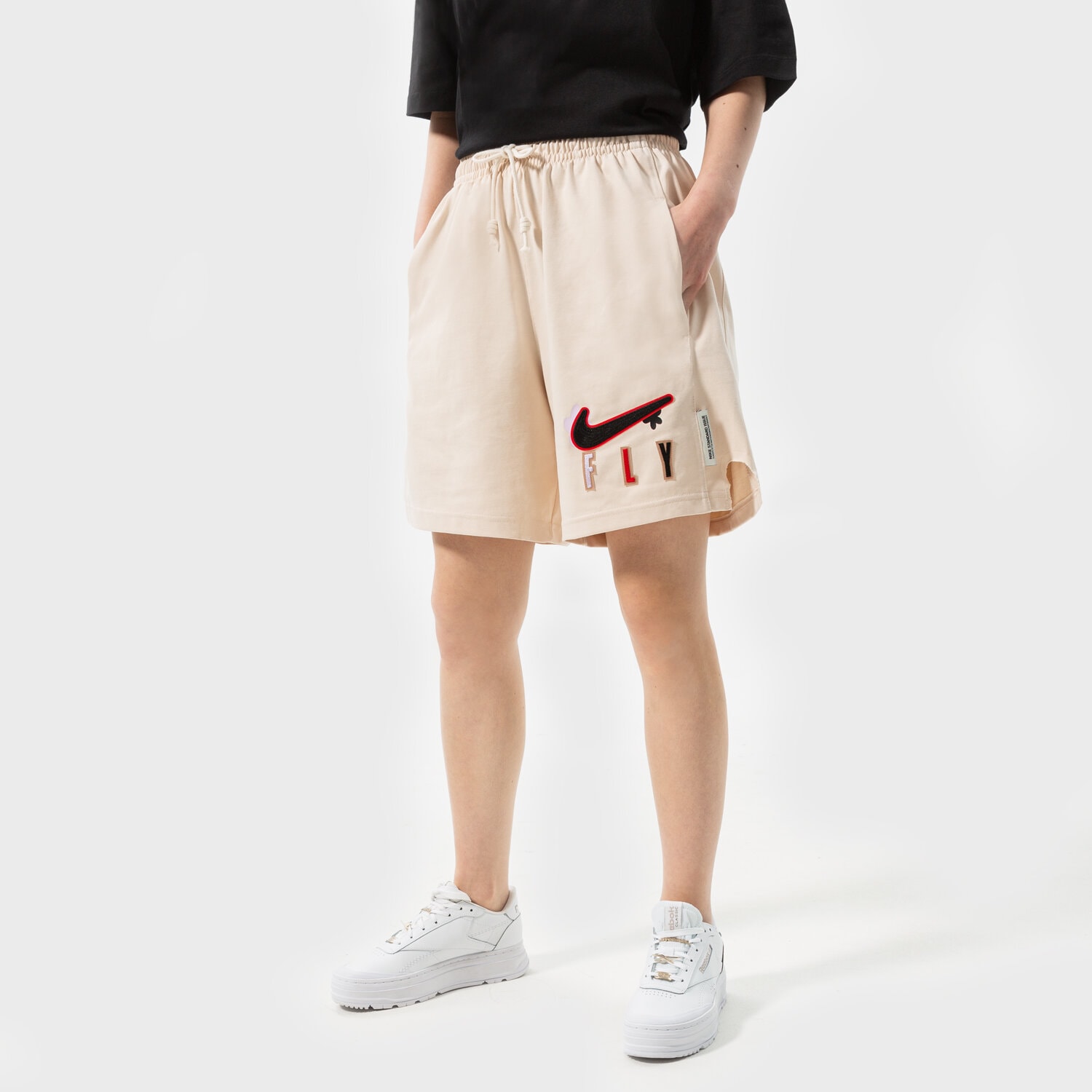 Femei pantaloni scurți NIKE PANTALONI SCURȚI W NK SI FLEECE SHORT NBA DH7572-219 Bej