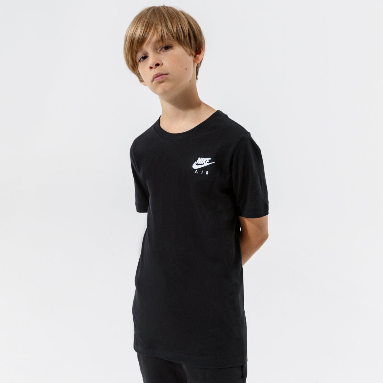 Copii tricou NIKE TRICOU B NSW TEE AIR C/S FA21 BOY DJ6613-010 Negru