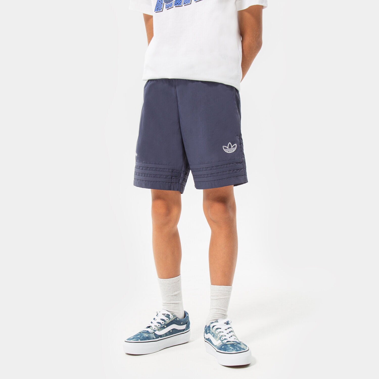 Pantaloni scurți și rochii pentru copii ADIDAS PANTALONI SCURȚI BOY HE2085 Bleumarin