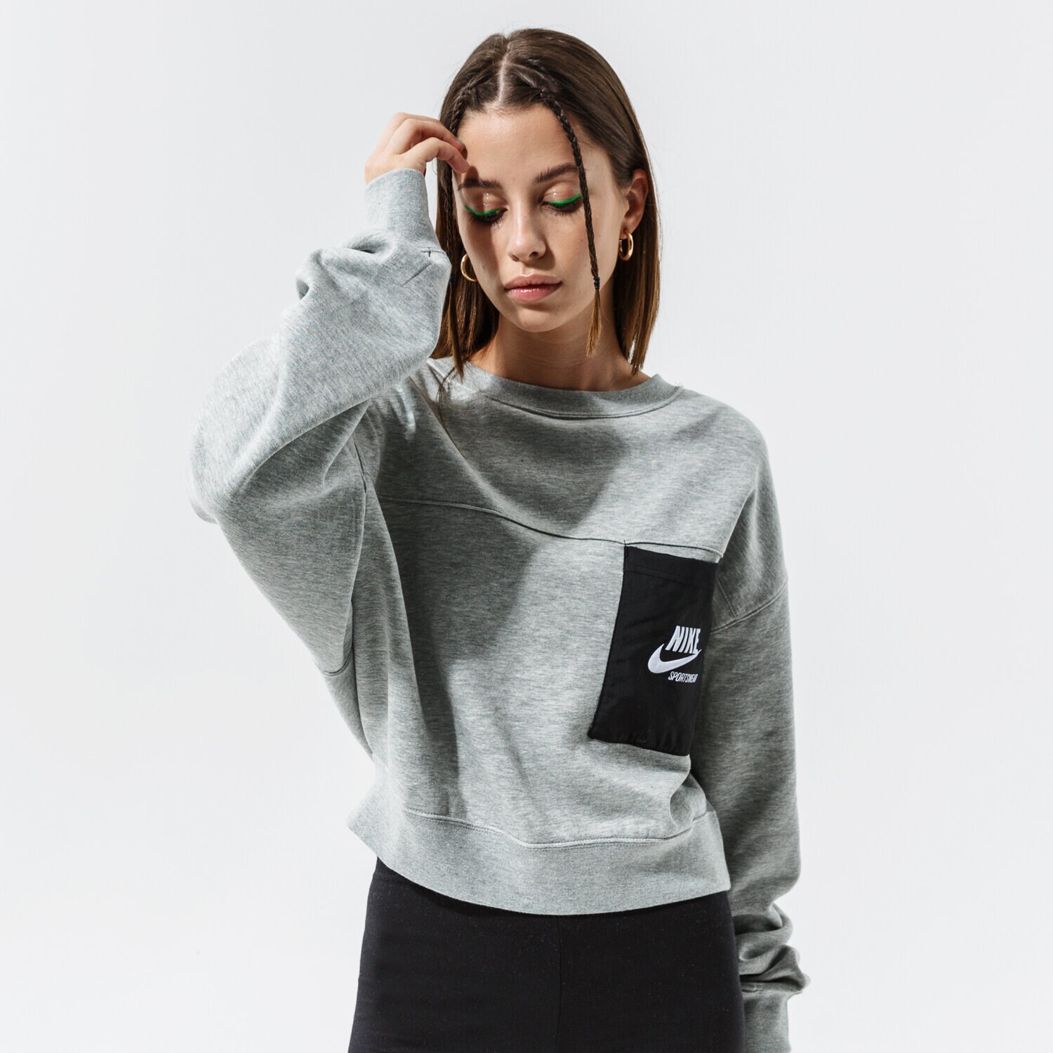 Femei bluză NIKE BLUZĂ W NSW FLC CREW HTG DD5669-063 Gri