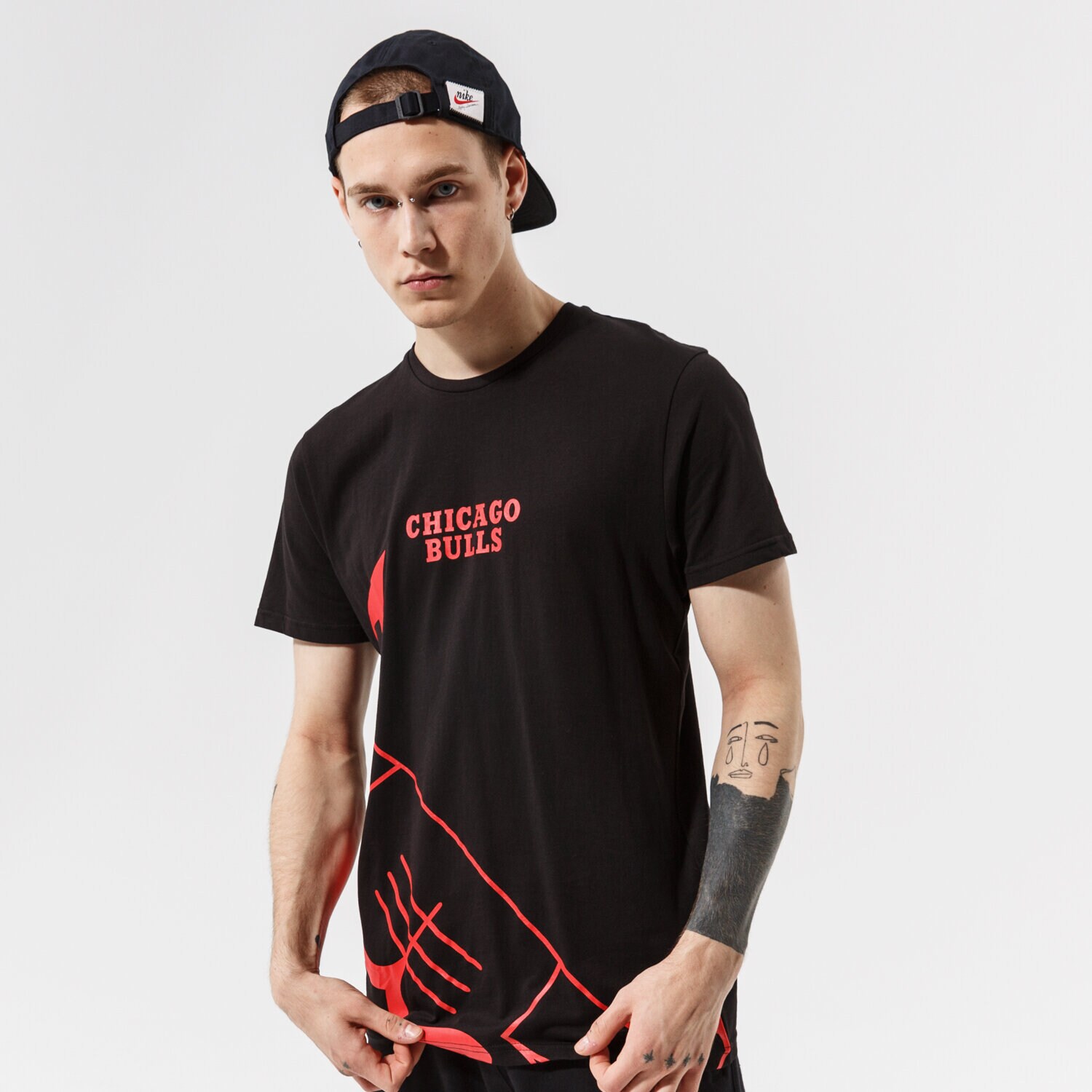 Bărbați tricou NEW ERA TRICOU NBA ENLARGED LOGO TEE CHIBUL BLK 12827220 Negru