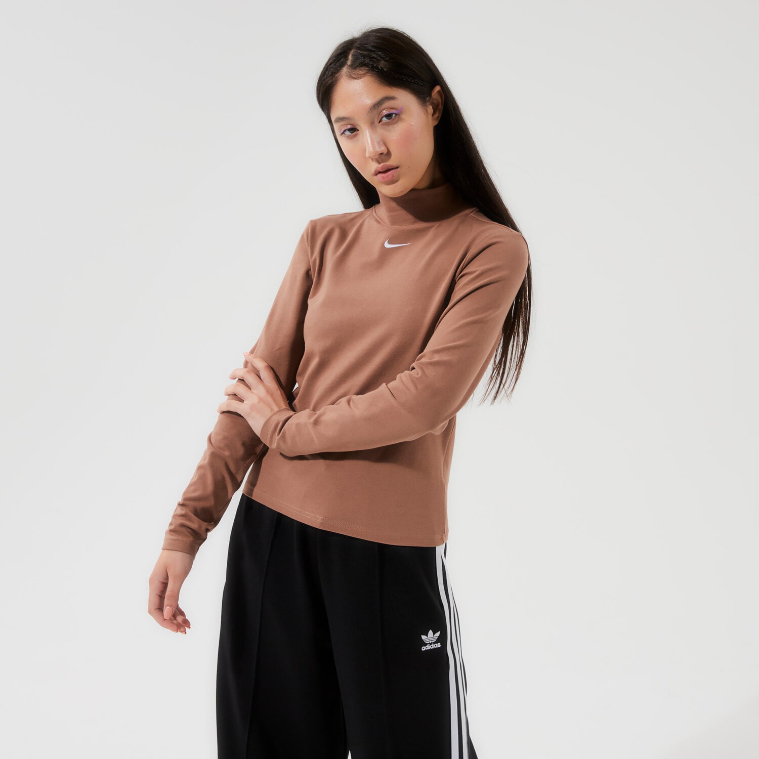 Femei tricou NIKE TRICOU W NSW ESSNTL MOCK LS TOP DD5882-256 Maro