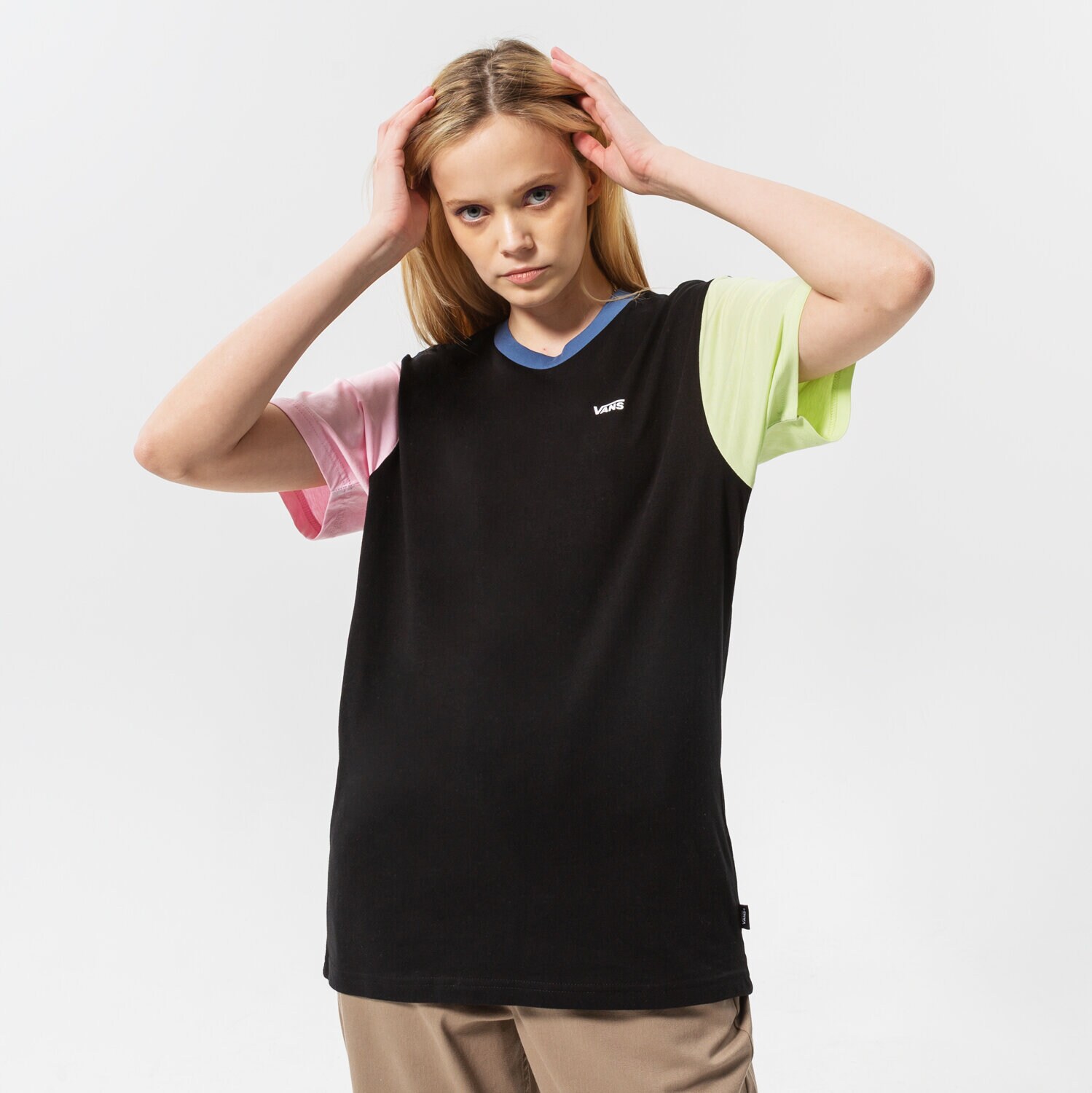 Femei tricou VANS TRICOU LEFT CHEST COLORBLOCK EM VN0A7RSQBML1 Negru