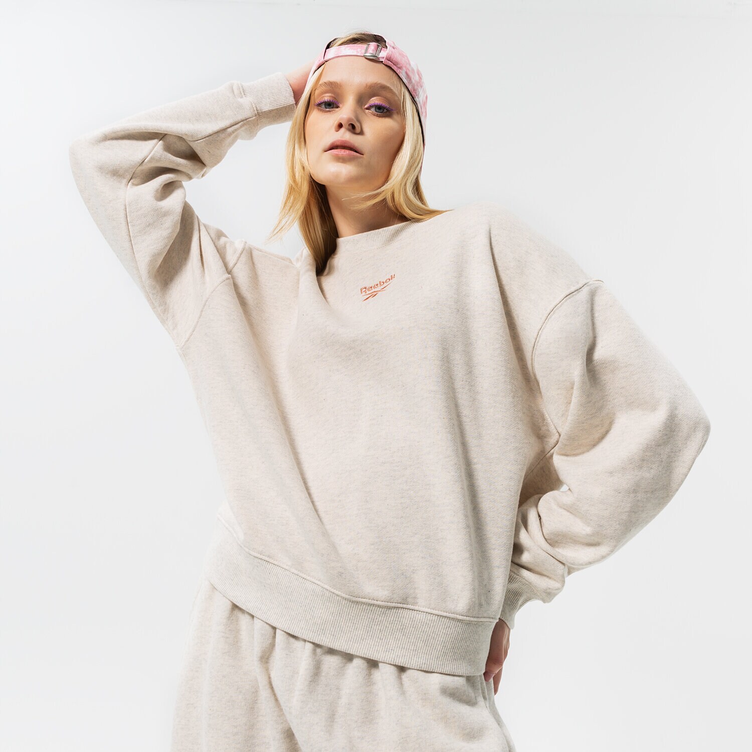 Femei bluză REEBOK BLUZĂ CL PF SMALL LOGO CREW H49262 Alb