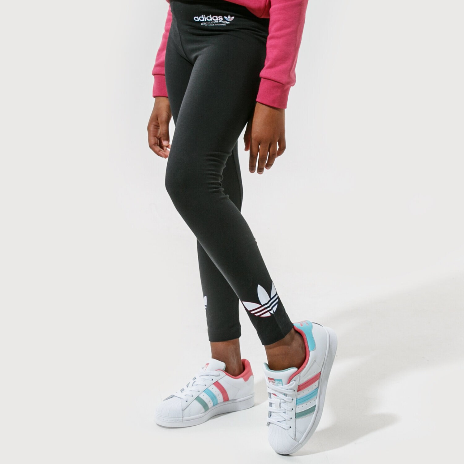 Pantaloni pentru copii ADIDAS COLANȚI COLANȚI WW GN7477 Negru