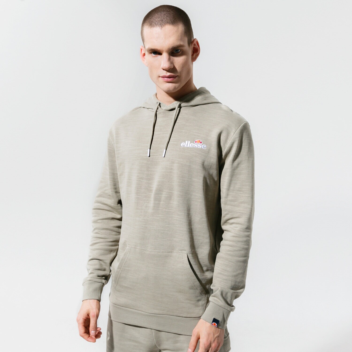 Bărbați bluză ELLESSE BLUZĂ CU GLUGĂ PAC OH HOODY KHA SHJ11944506 Kaki