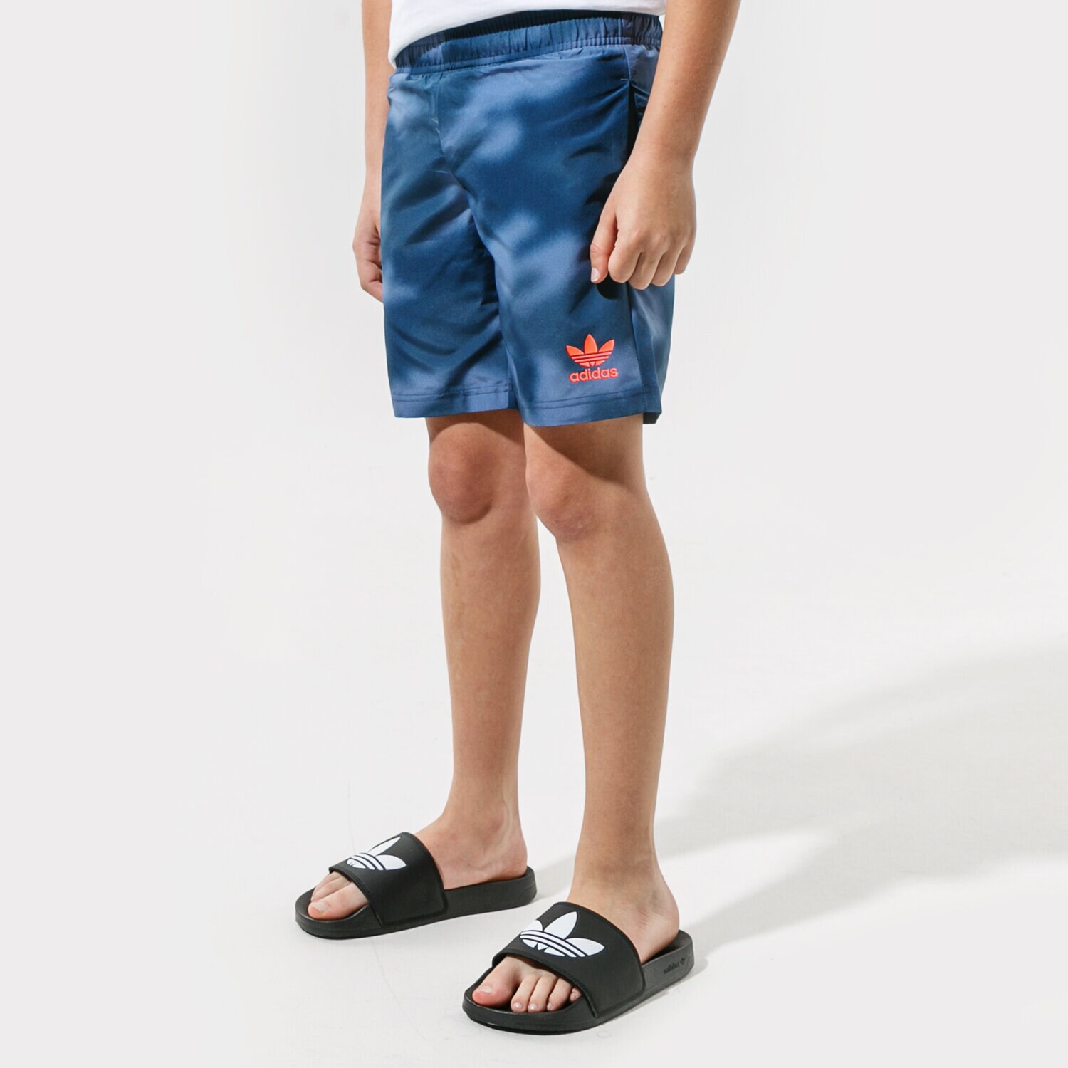 Pantaloni scurți și rochii pentru copii ADIDAS PANTALONI SCURȚI SWIM SHORT MM GN4133 Bleumarin