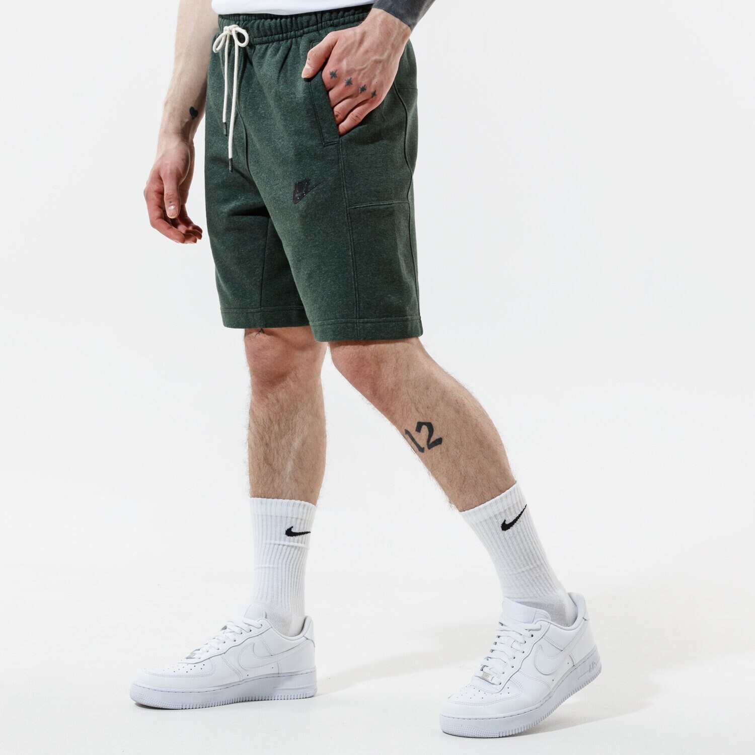 Femei pantaloni scurți NIKE PANTALONI SCURȚI SPORTSWEAR DA0688-337 Kaki