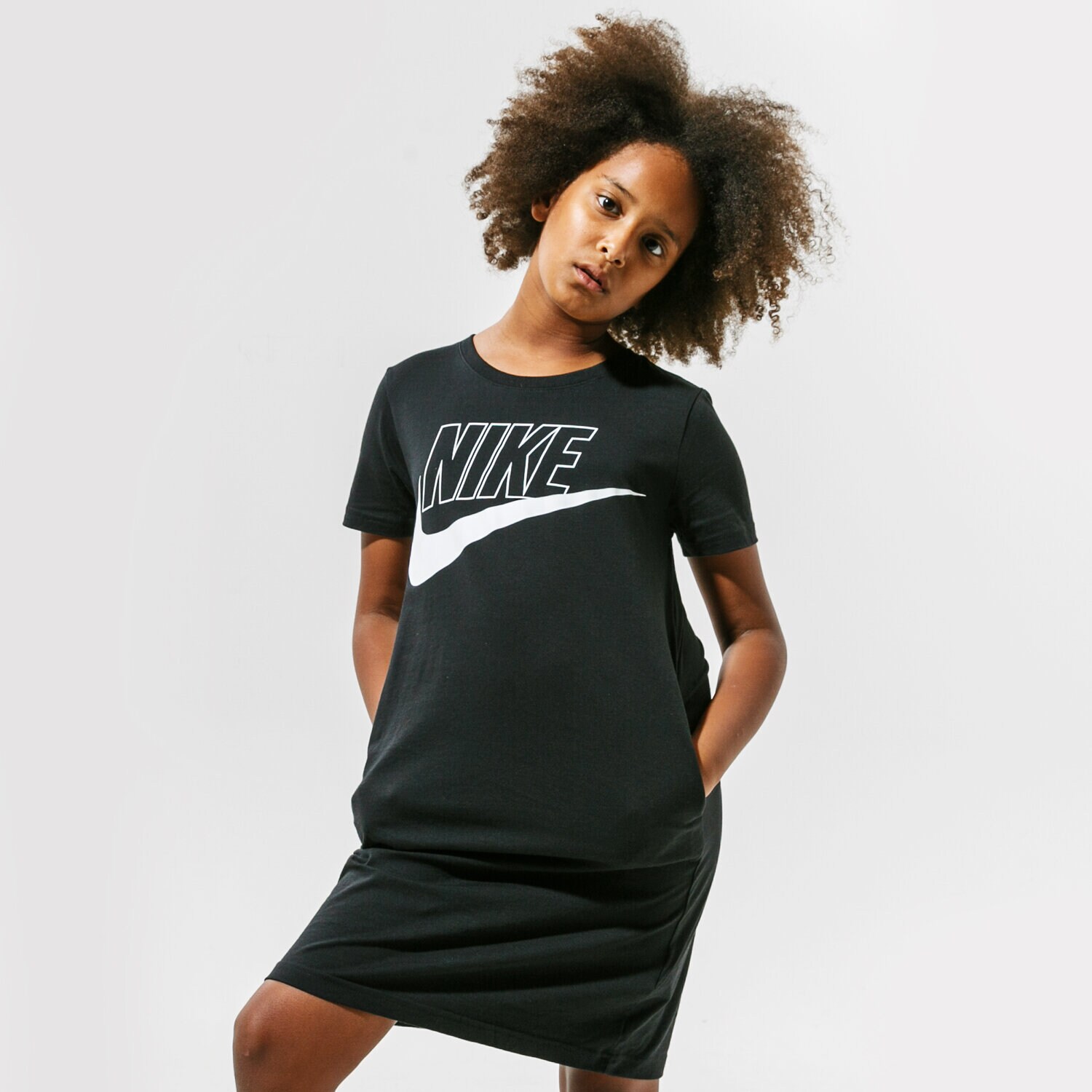 Pantaloni scurți și rochii pentru copii NIKE ROCHIE SPORTSWEAR CU8375-010 Negru