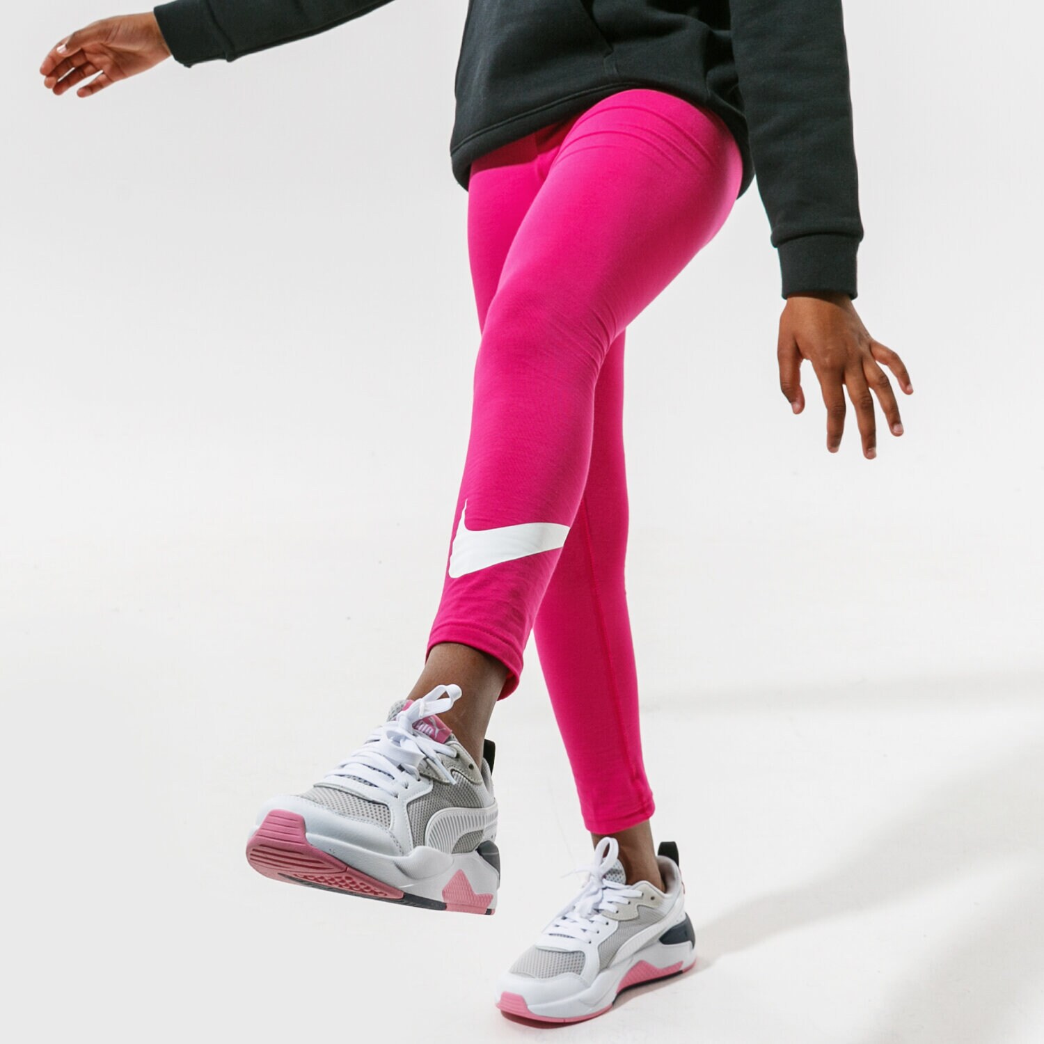 Pantaloni pentru copii NIKE COLANȚI SPORTSWEAR AR4076-615 Roz