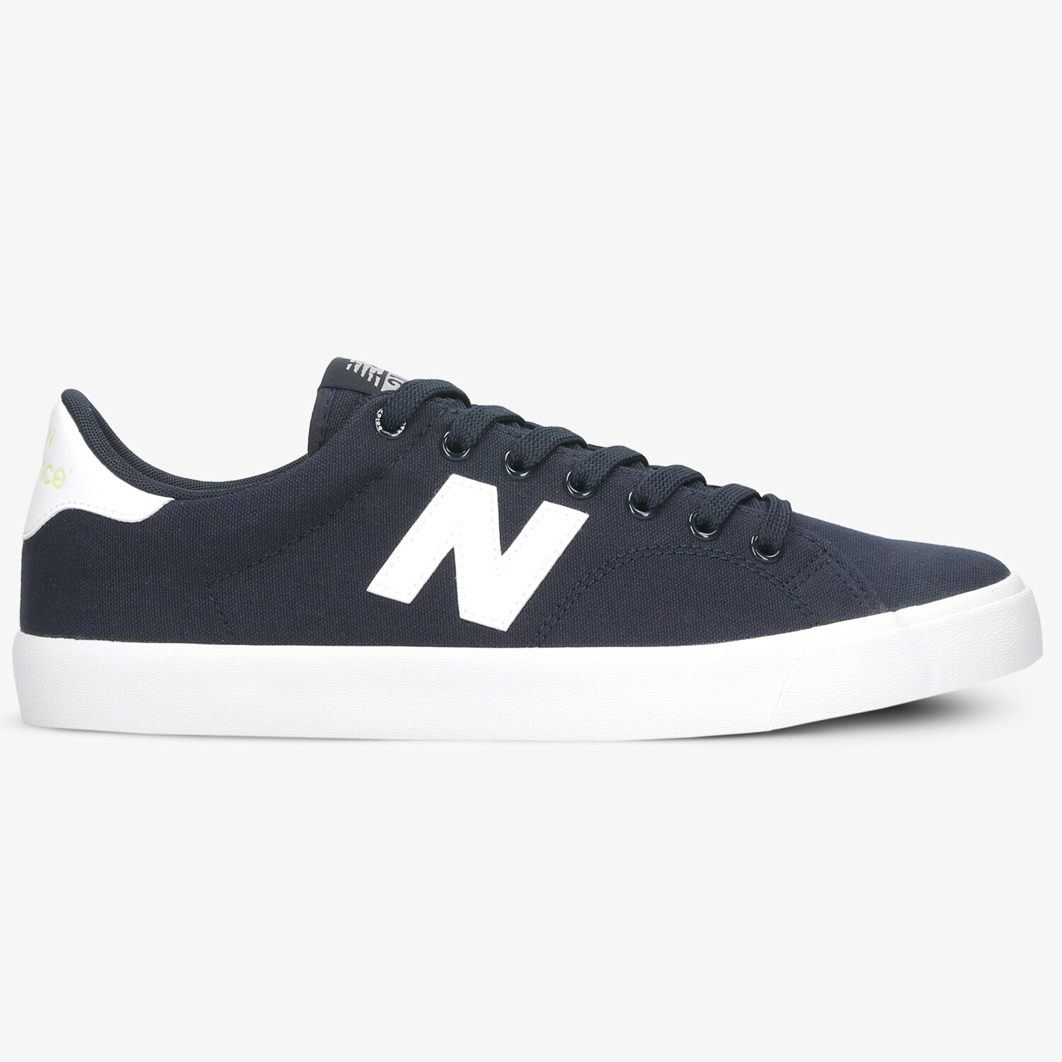 Barbați pantofi sport NEW BALANCE 210  AM210BW Negru