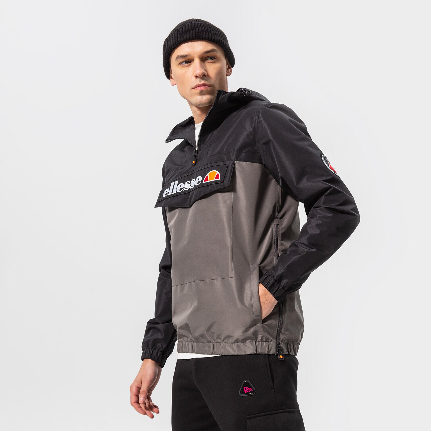 Bărbați eacă de iarnă ELLESSE JACHETĂ MONT 2 OH JACKET DGREY SHL06040103 Gri