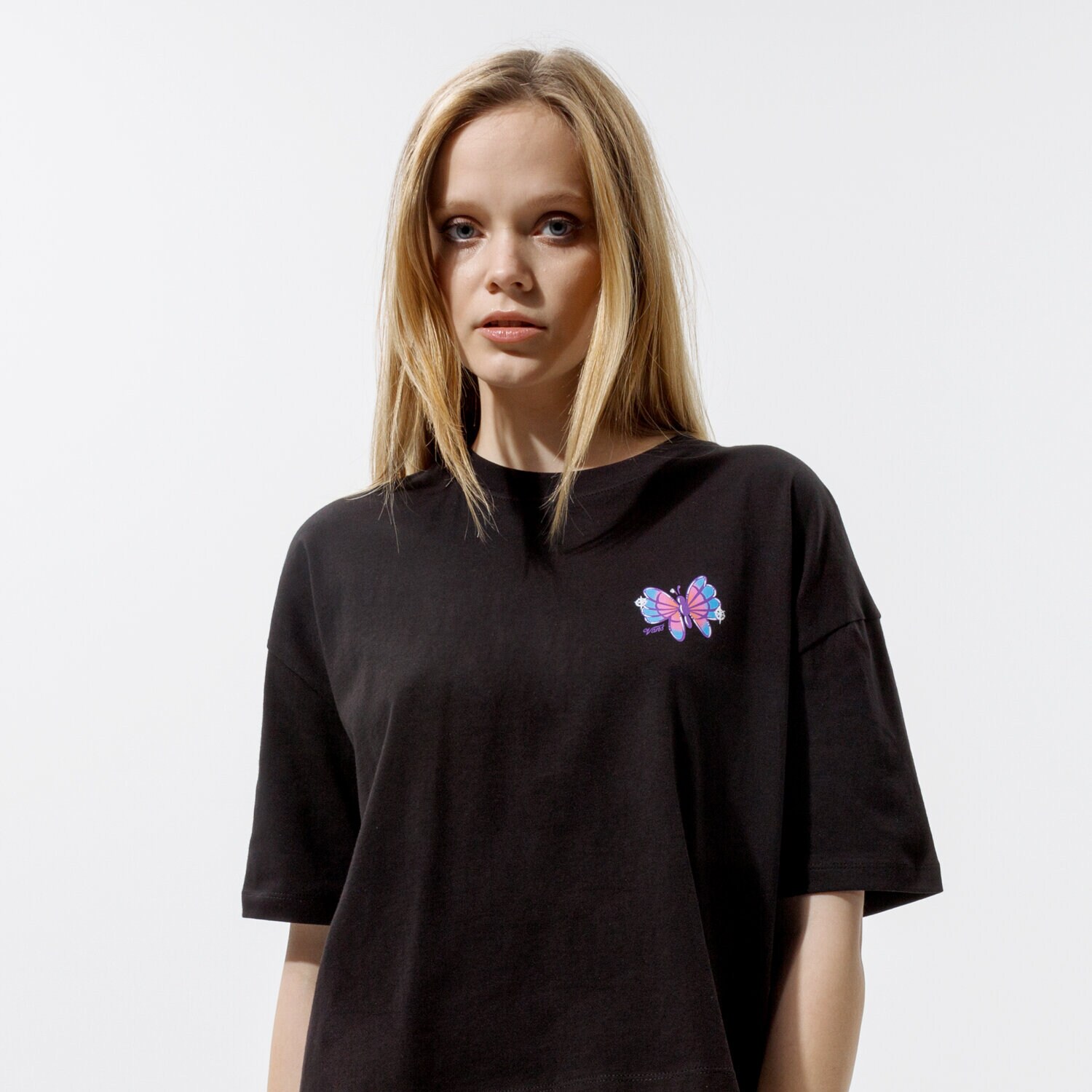 Femei tricou VANS TRICOU FLUTTER S/S VN0A54VFBLK1 Negru