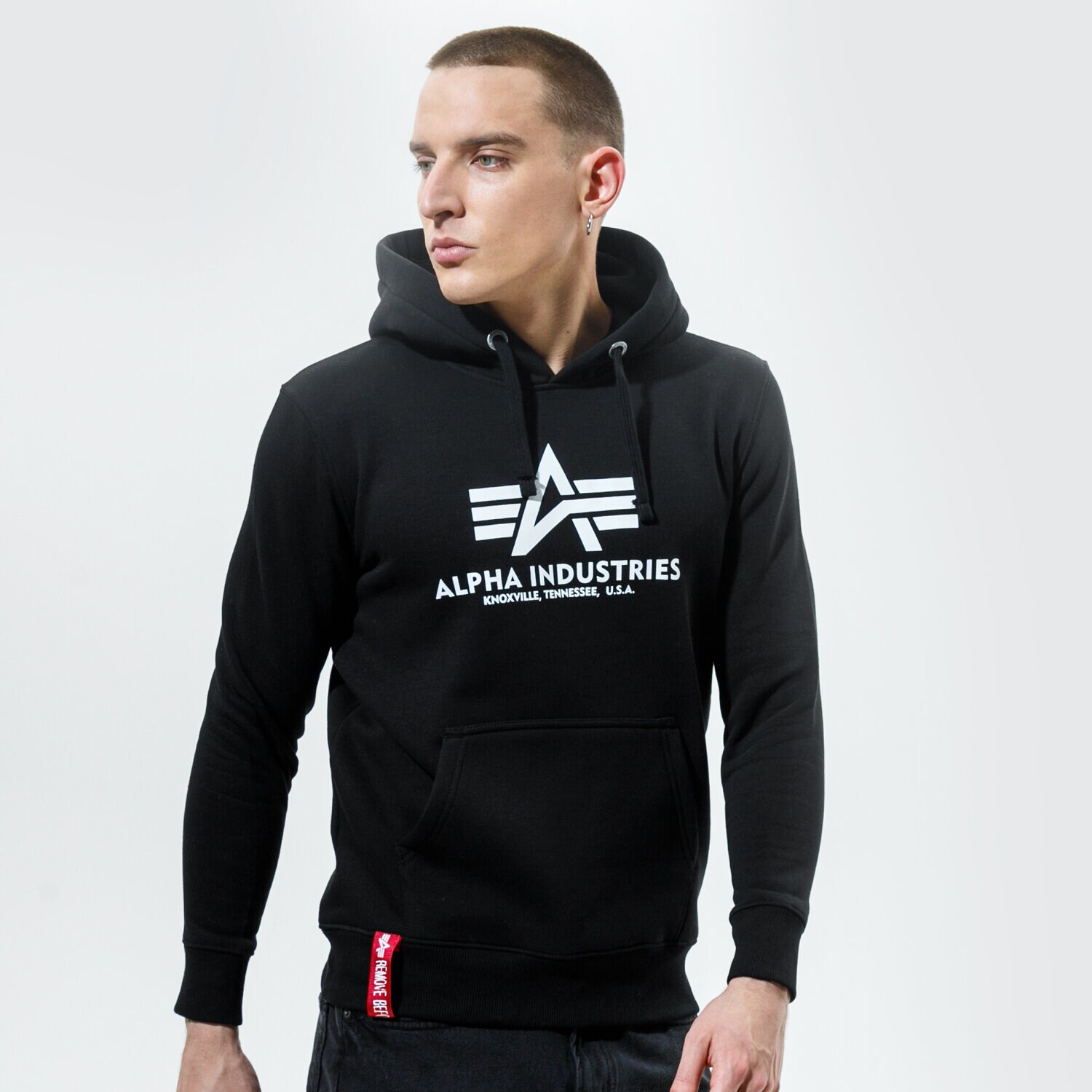 Bărbați bluză ALPHA INDUSTRIES BLUZĂ CU GLUGĂ BASIC HOODY 178312-03 Negru