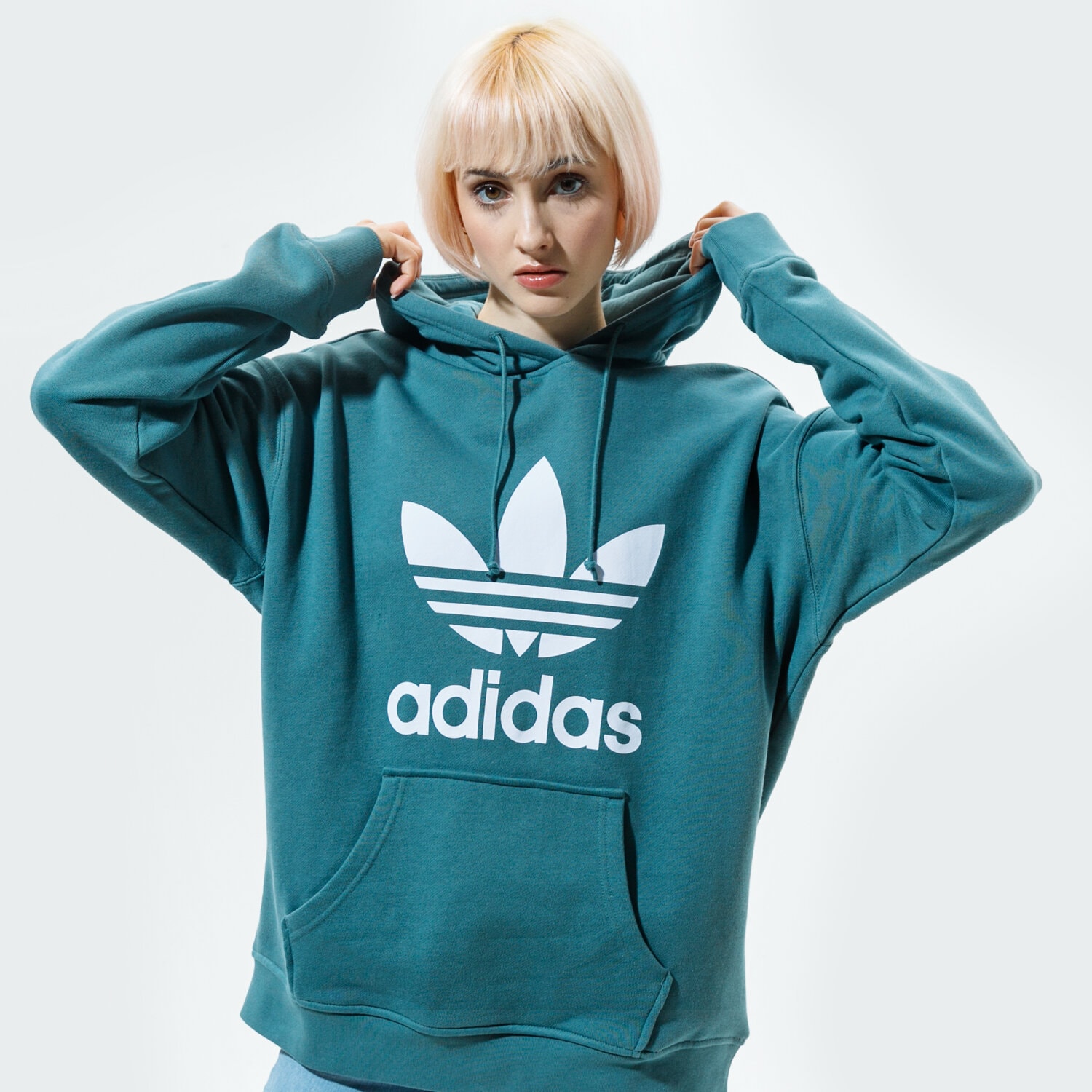 Femei bluză ADIDAS BLUZĂ CU GLUGĂ TRF HOODIE GN2954 Verde