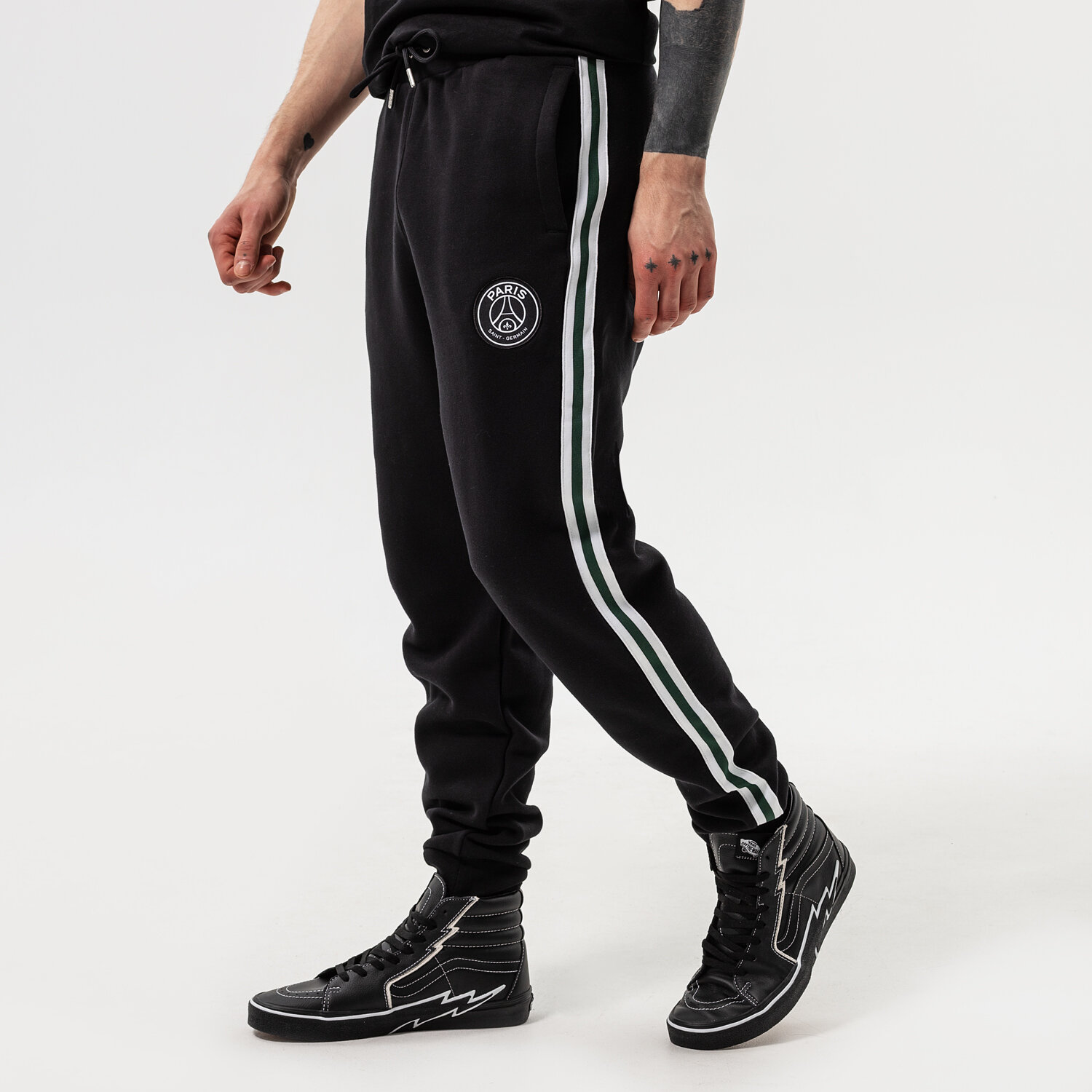 Bărbați pantaloni JORDAN PANTALONI PARIS SAINT-GERMAIN DB6502-010 Negru