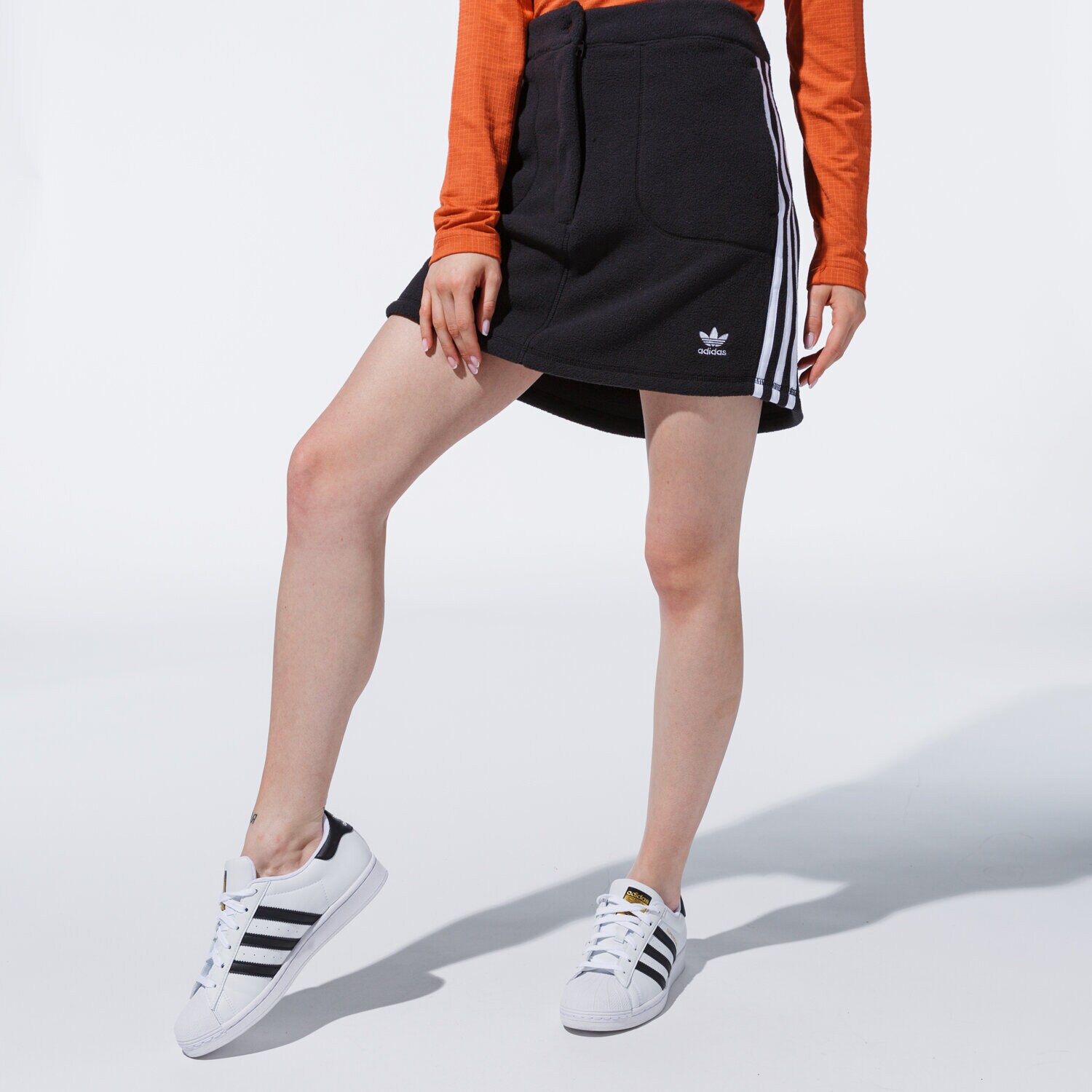 Femei rochii și fuste ADIDAS FUSTĂ FLEECE SKIRT GN2800 Negru