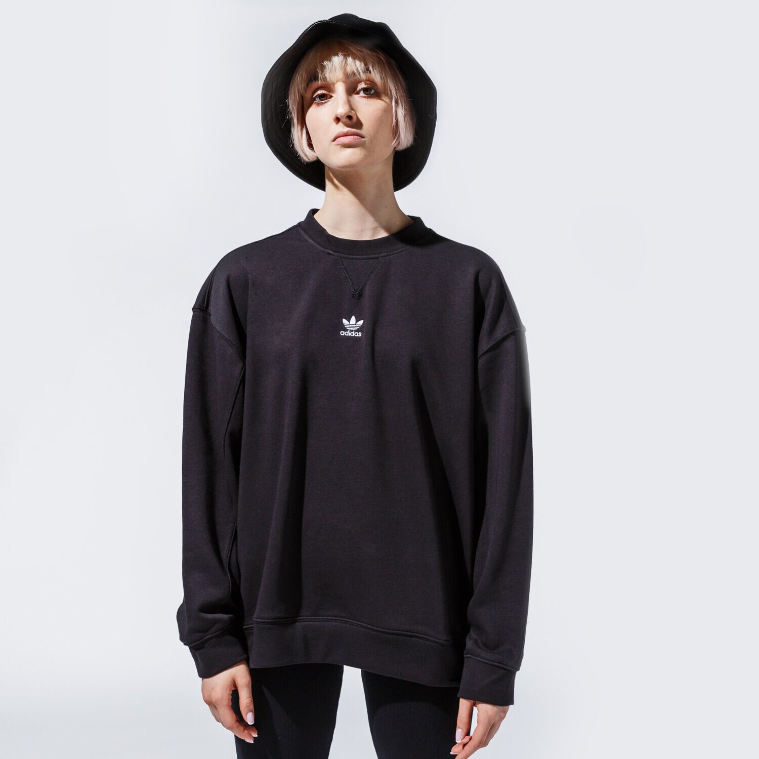 Femei bluză ADIDAS BLUZĂ SWEATSHIRT GN4770 Negru