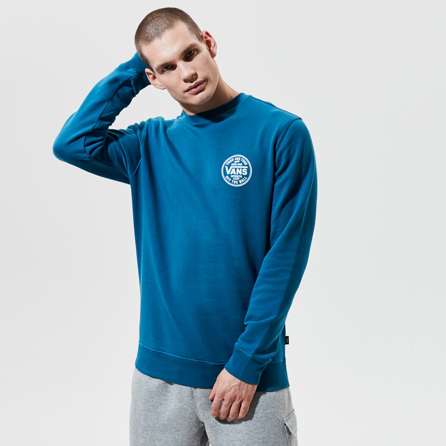 Bărbați bluză VANS BLUZĂ MN TRIED AND TRUE CREW MOROCCAN BLUE VN0A54AY1QQ1 Albastru