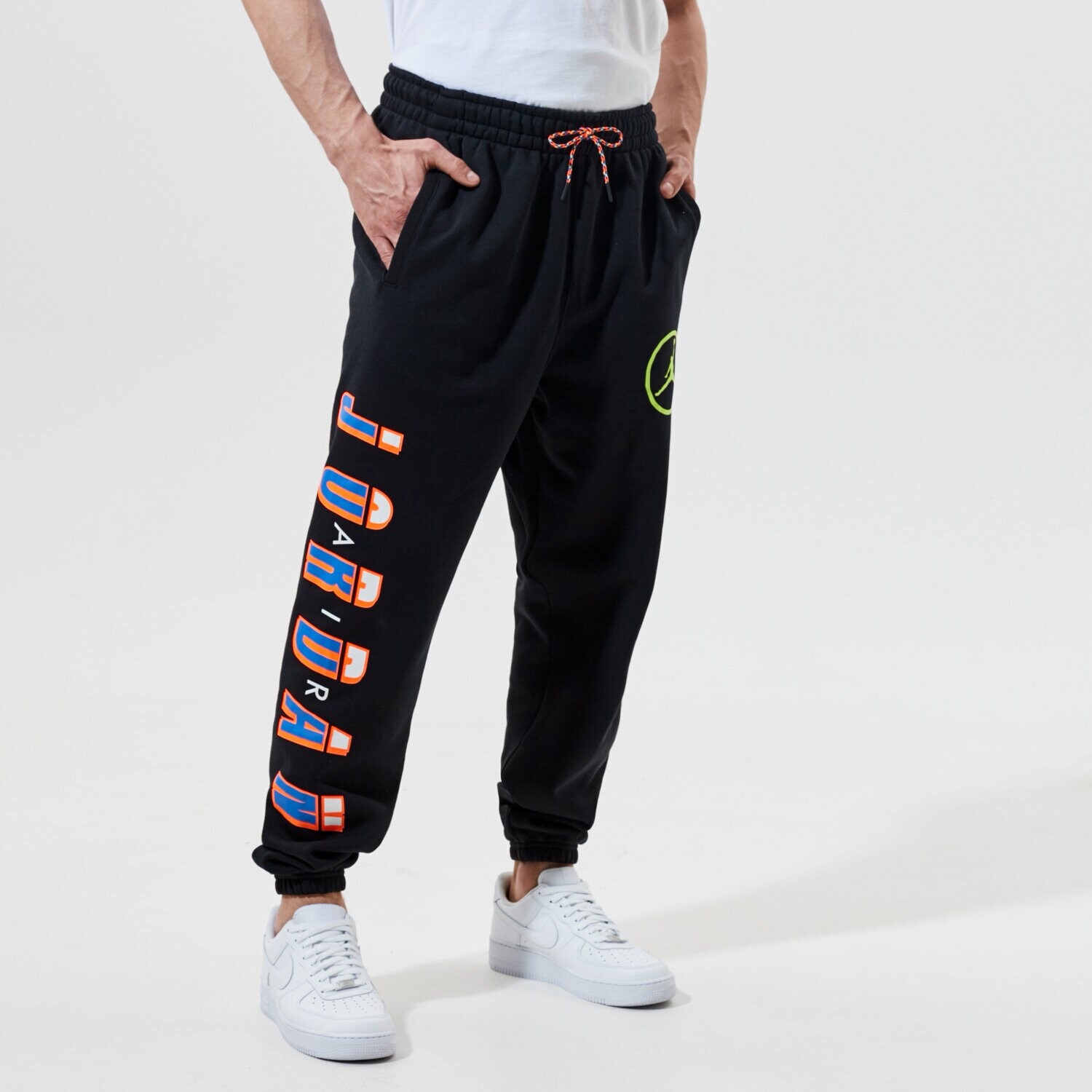 JORDAN PANTALONI SPORT DNA CV2979 010 Negru B rba i Sizeer Romania