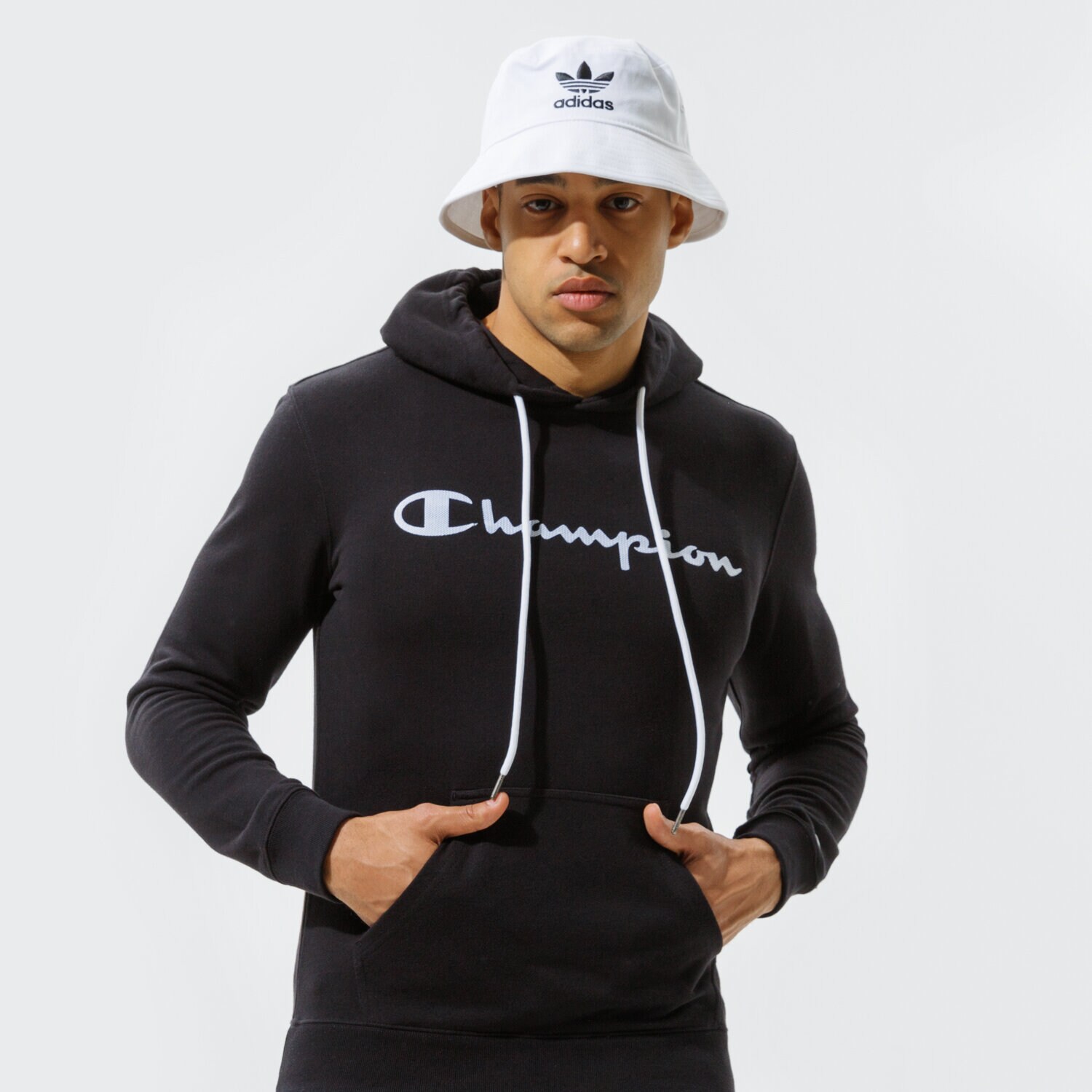 Bărbați bluză CHAMPION BLUZĂ CU GLUGĂ HOODED SWEATSHIRT 214138KK001 Negru