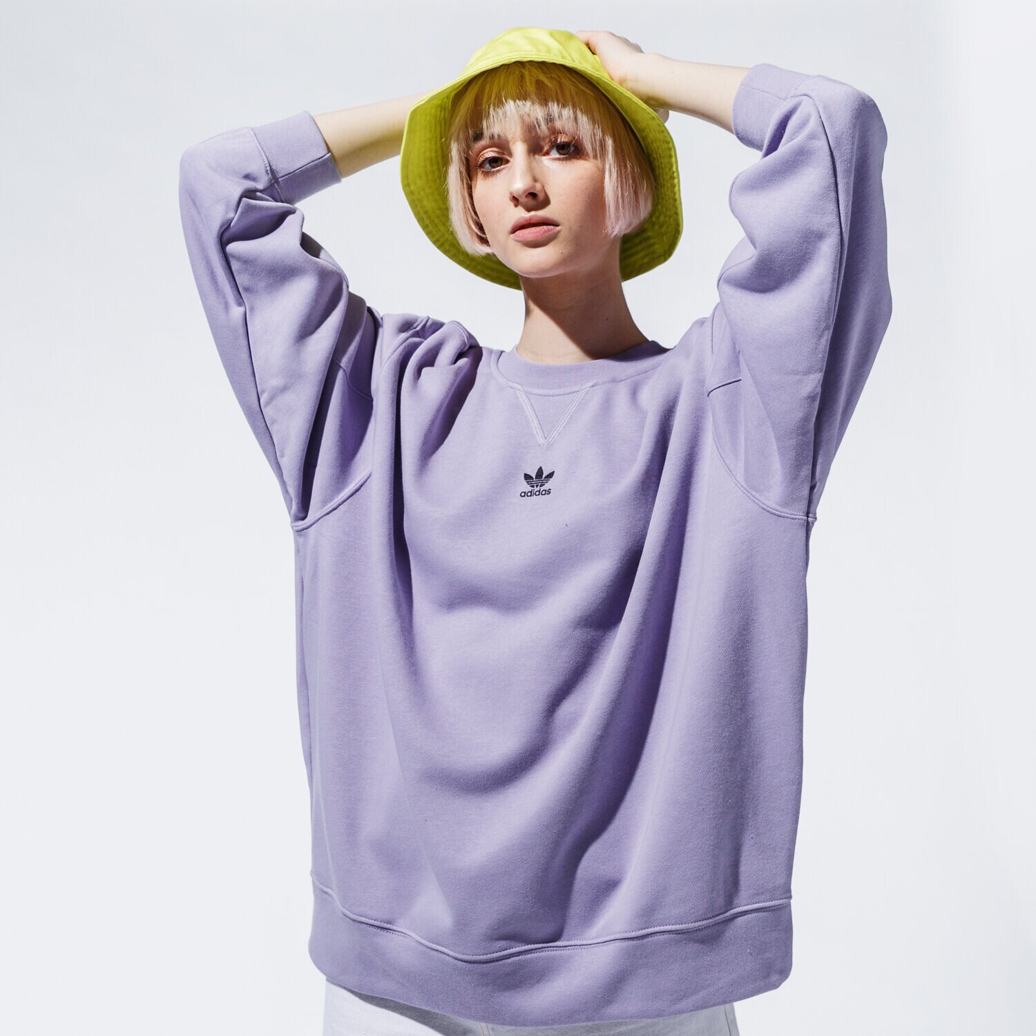 Femei bluză ADIDAS BLUZĂ SWEATSHIRT GN4768 Violet