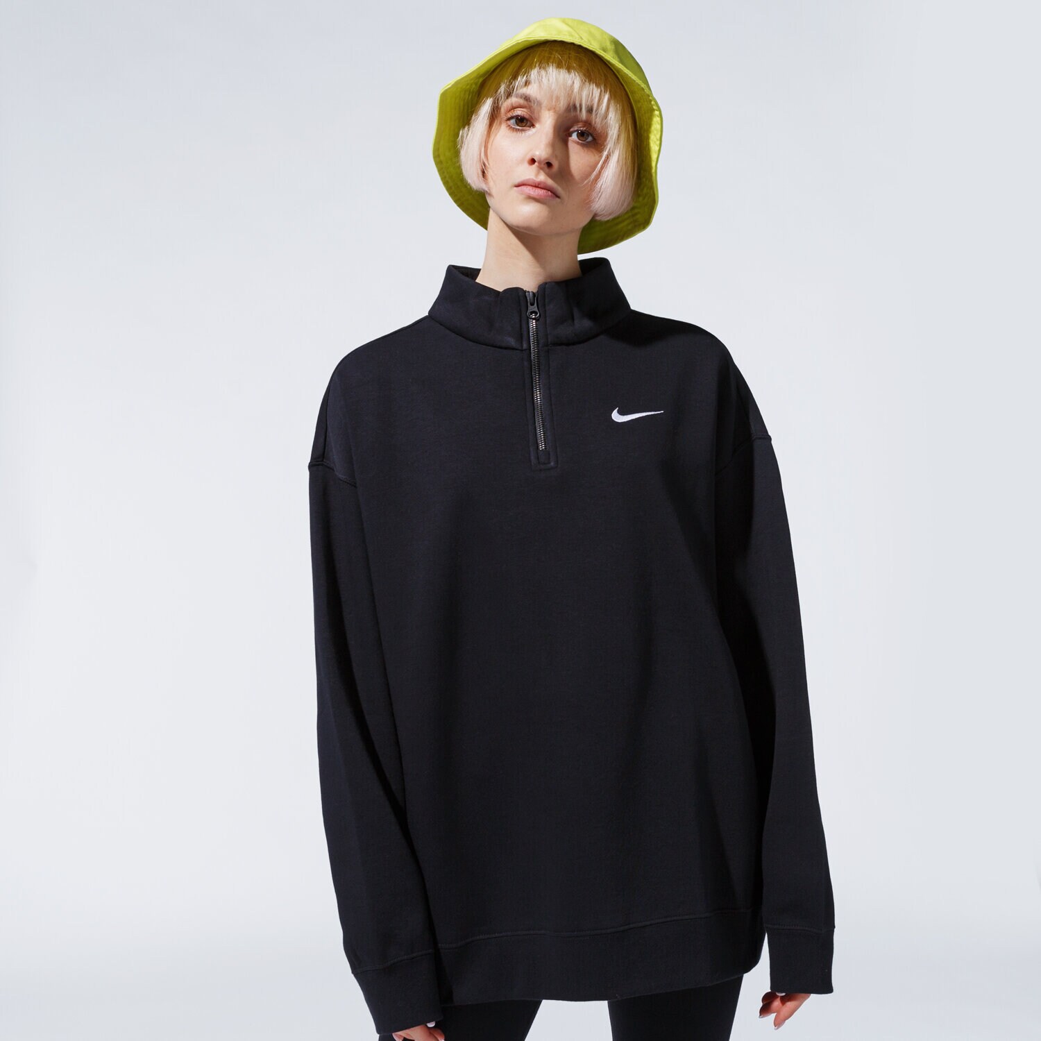 Femei bluză NIKE BLUZĂ SPORTSWEAR DC5424-010 Negru