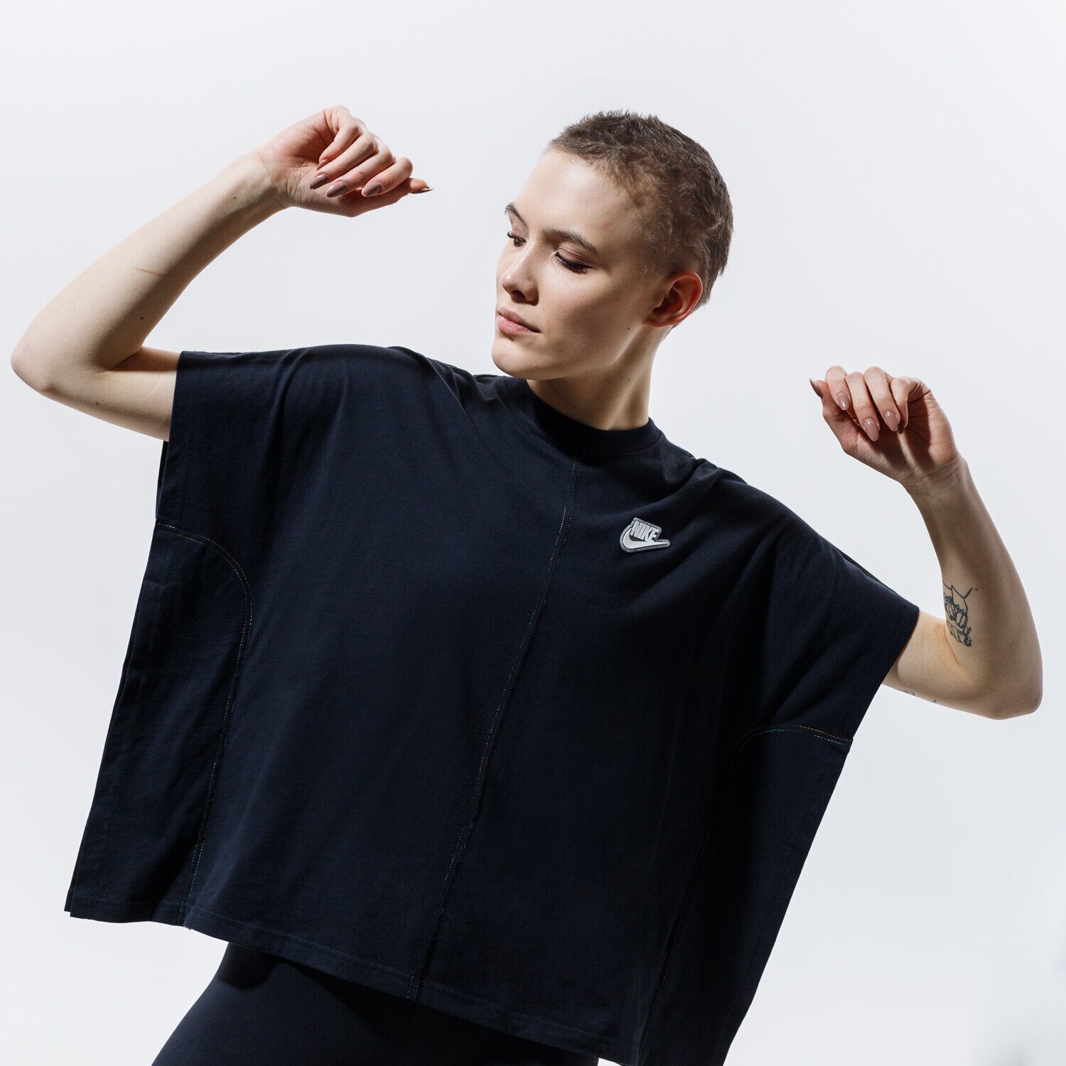 Femei tricou NIKE TRICOU SPORTSWEAR CZ8355-010 Negru