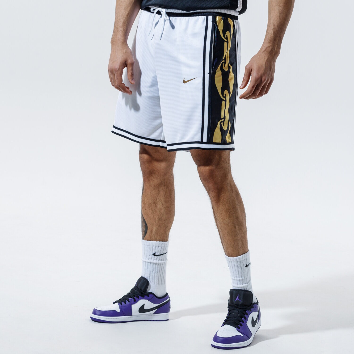 Femei pantaloni scurți NIKE PANTALONI SCURȚI M NK DRY DNA+ SHORT CV1897-100 Alb
