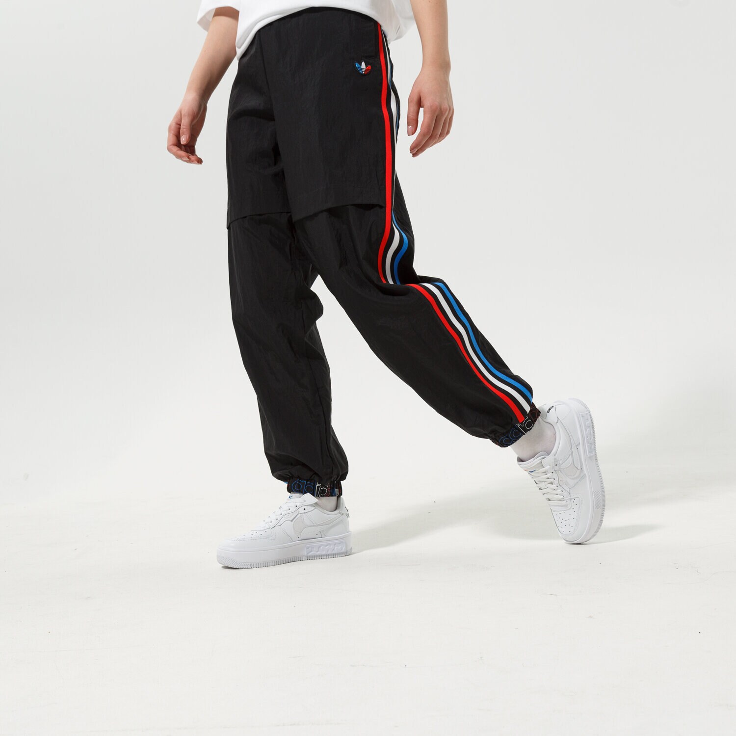 Femei pantaloni ADIDAS PANTALONI JAPONA TP GT8466 Negru