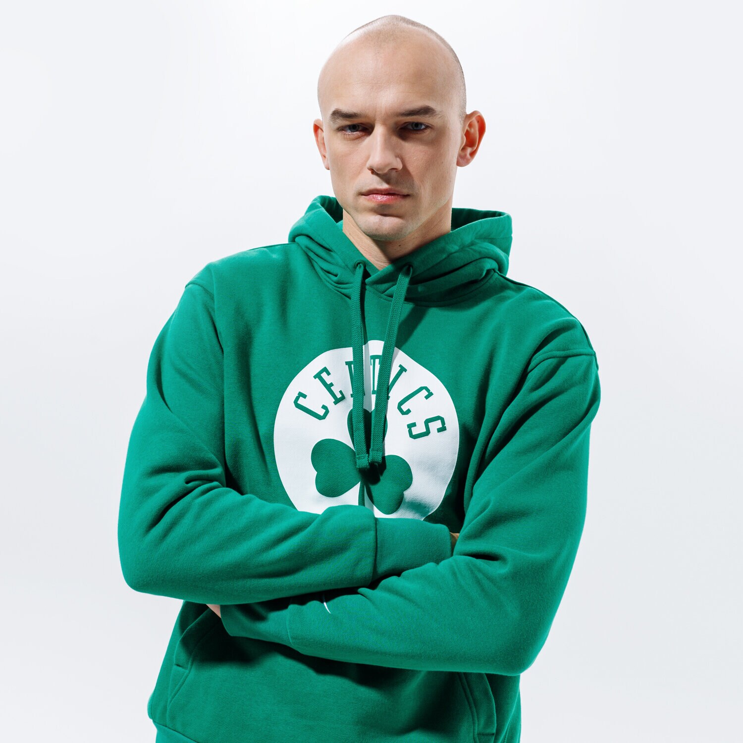 Bărbați bluză NIKE BLUZĂ CU GLUGĂ BOS M NK PO FLC ESSNTL NBA CN1189-312 Verde
