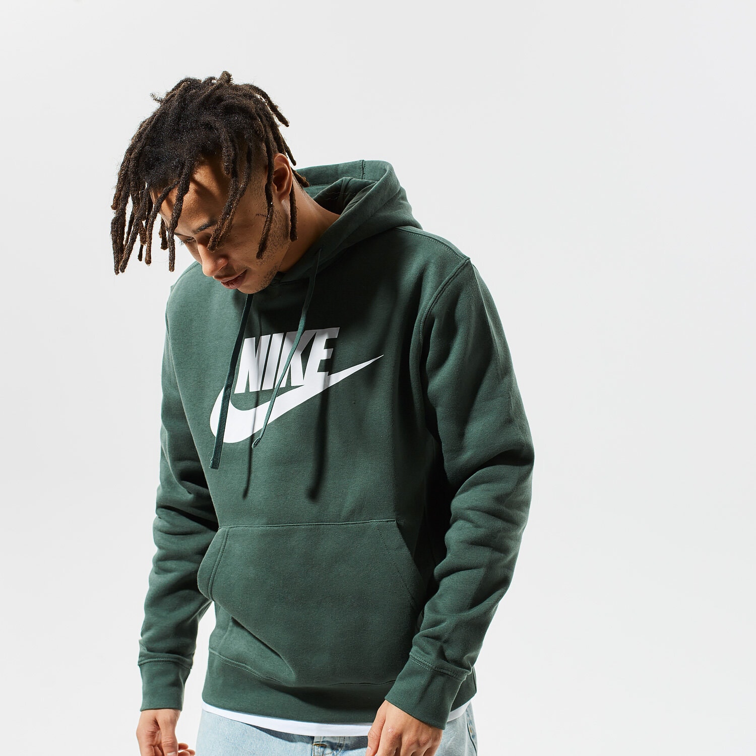 Bărbați bluză NIKE BLUZĂ CU GLUGĂ SPORTSWEAR CLUB FLEECE BV2973-337 Kaki