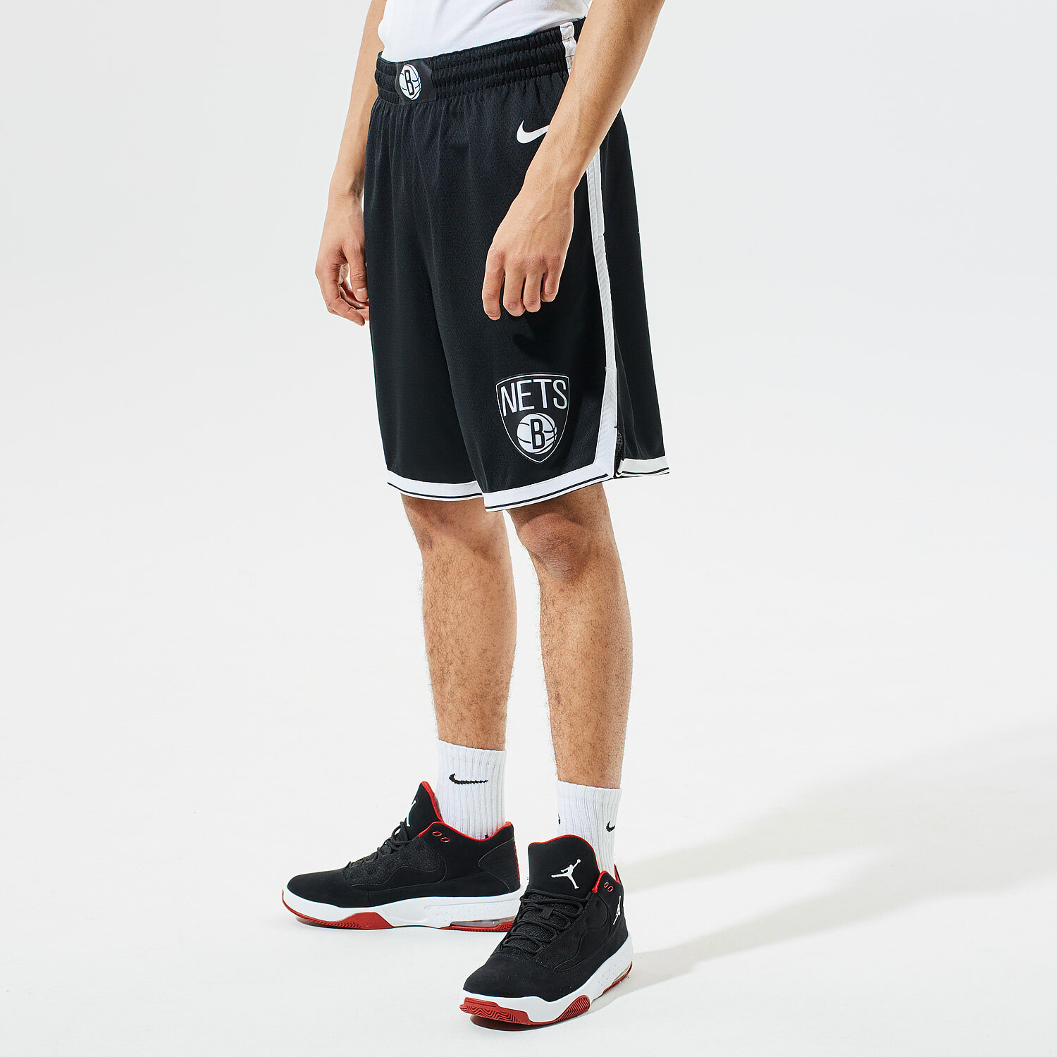 Femei pantaloni scurți NIKE PANTALONI SCURȚI BROOKLYN NETS SWINGMAN ICON EDITION 20 AJ5584-010 Negru