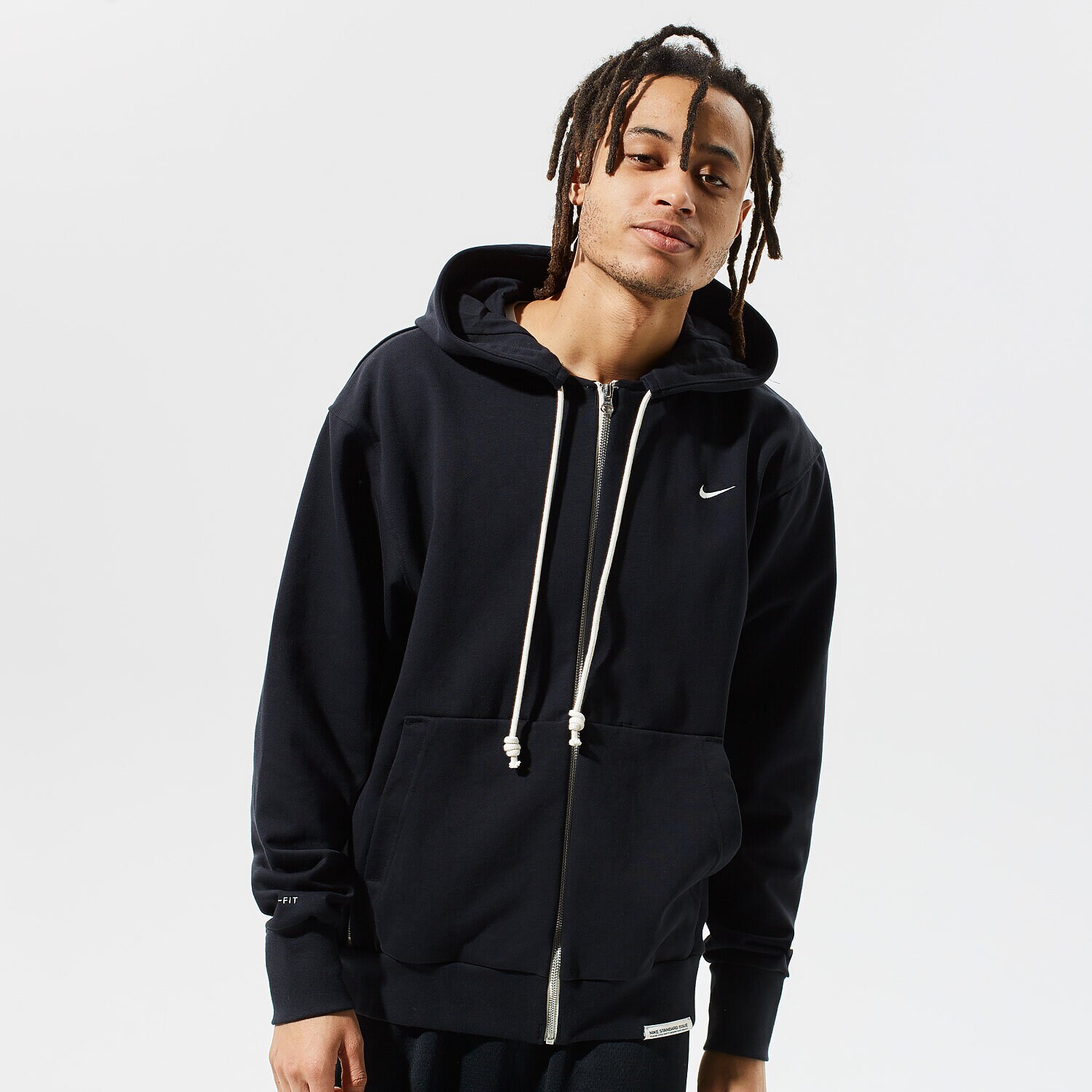 Bărbați bluză NIKE BLUZĂ CU GLUGĂ M NK DF STD ISSUE FZ HOODIE CK6362-010 Negru