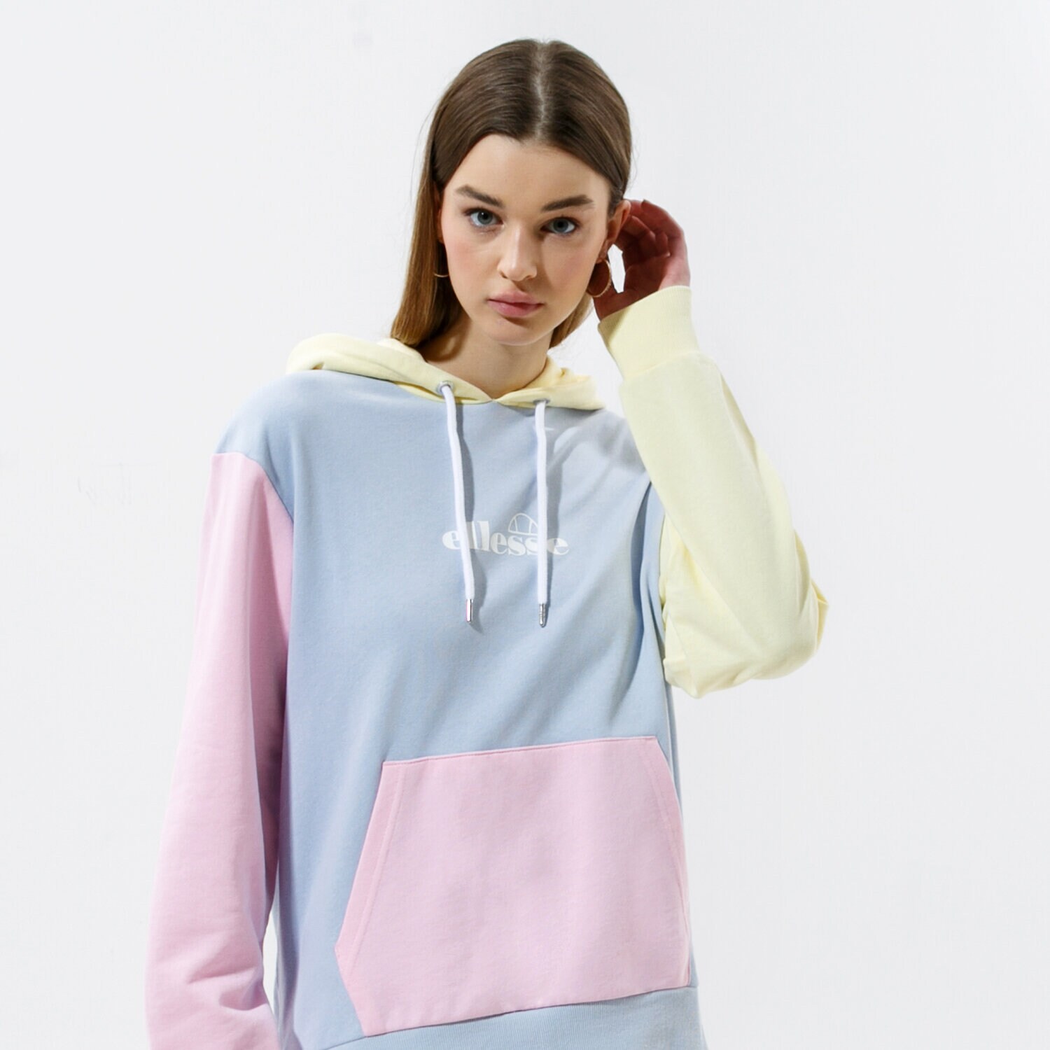 Femei bluză ELLESSE BLUZĂ CU GLUGĂ ARRIVERDERCI OH HOODY MLT SGJ11883940 Mulicolor