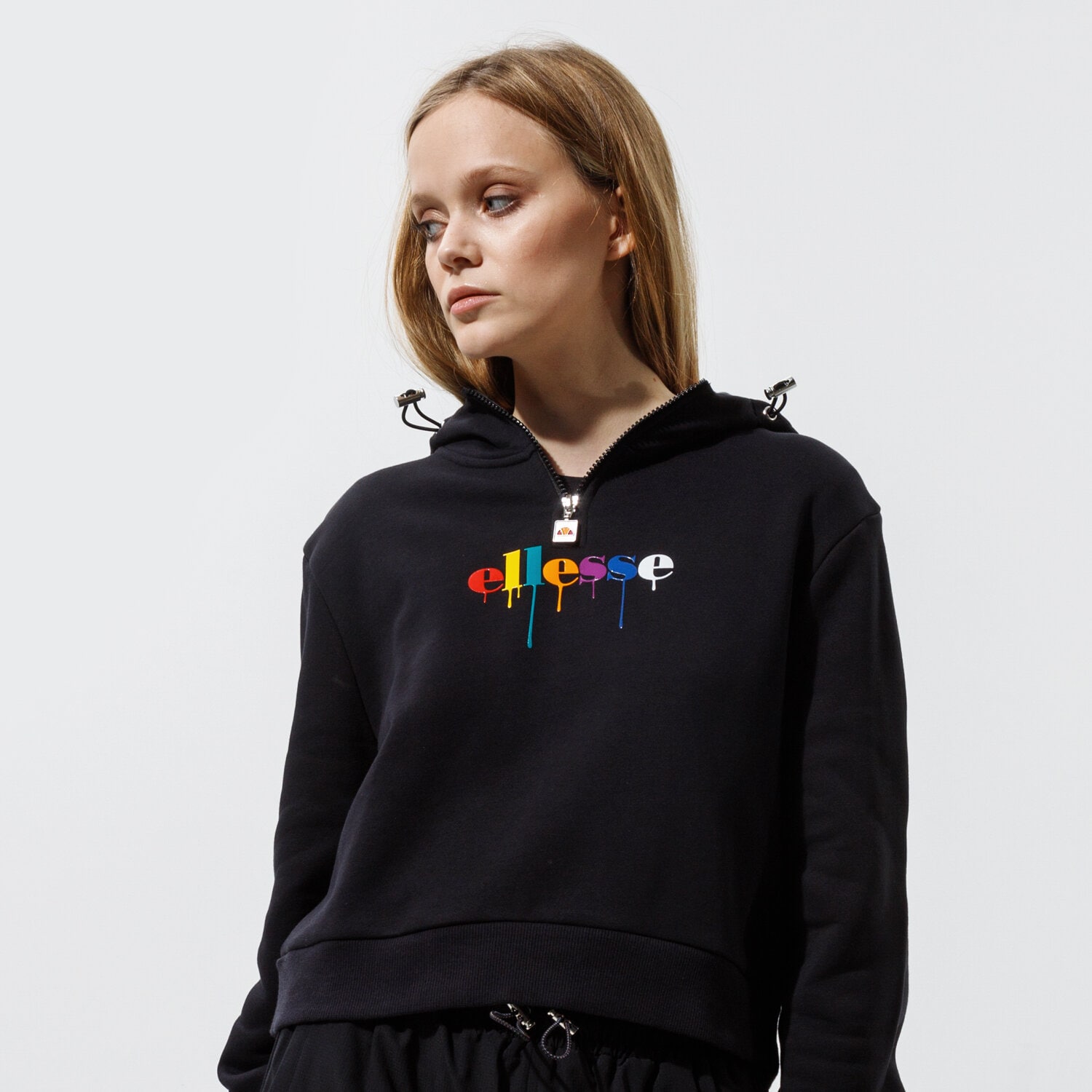 Femei bluză ELLESSE BLUZĂ CU GLUGĂ TOMA OH HOODY BLK SGI11090011 Negru