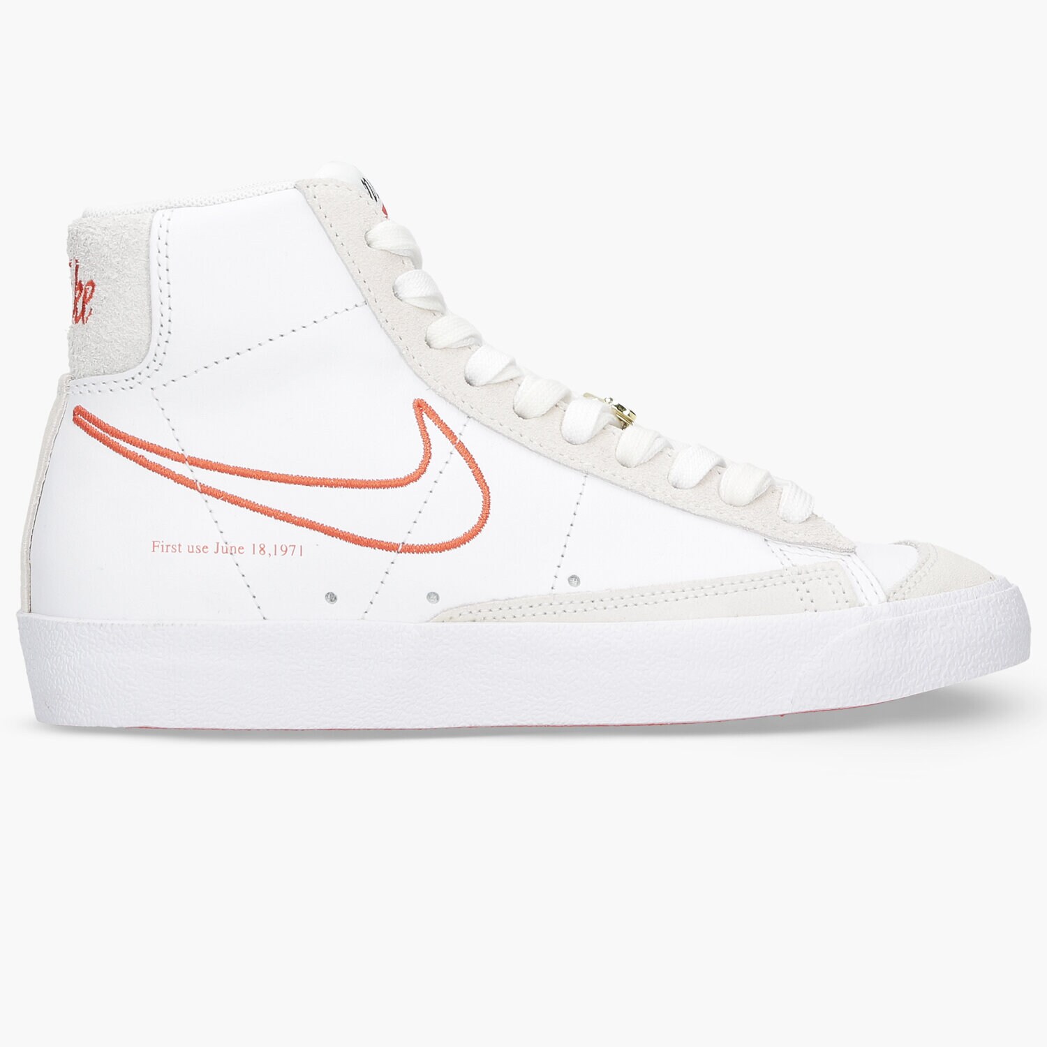 Femei pantofi sport NIKE BLAZER MID '77 SE DH6757-100 Alb