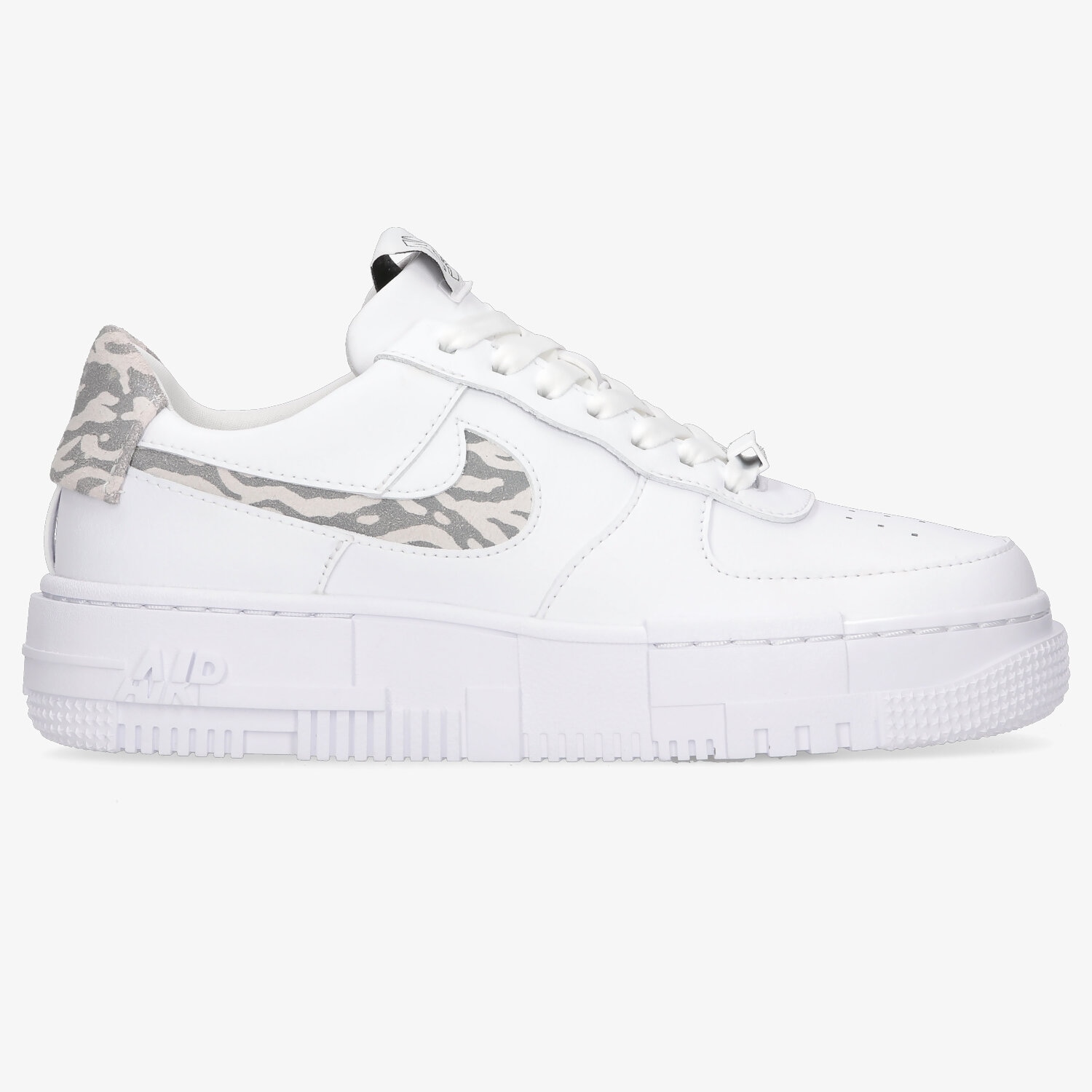 Femei pantofi sport NIKE W AF1 PIXEL SE DH9632-100 Alb