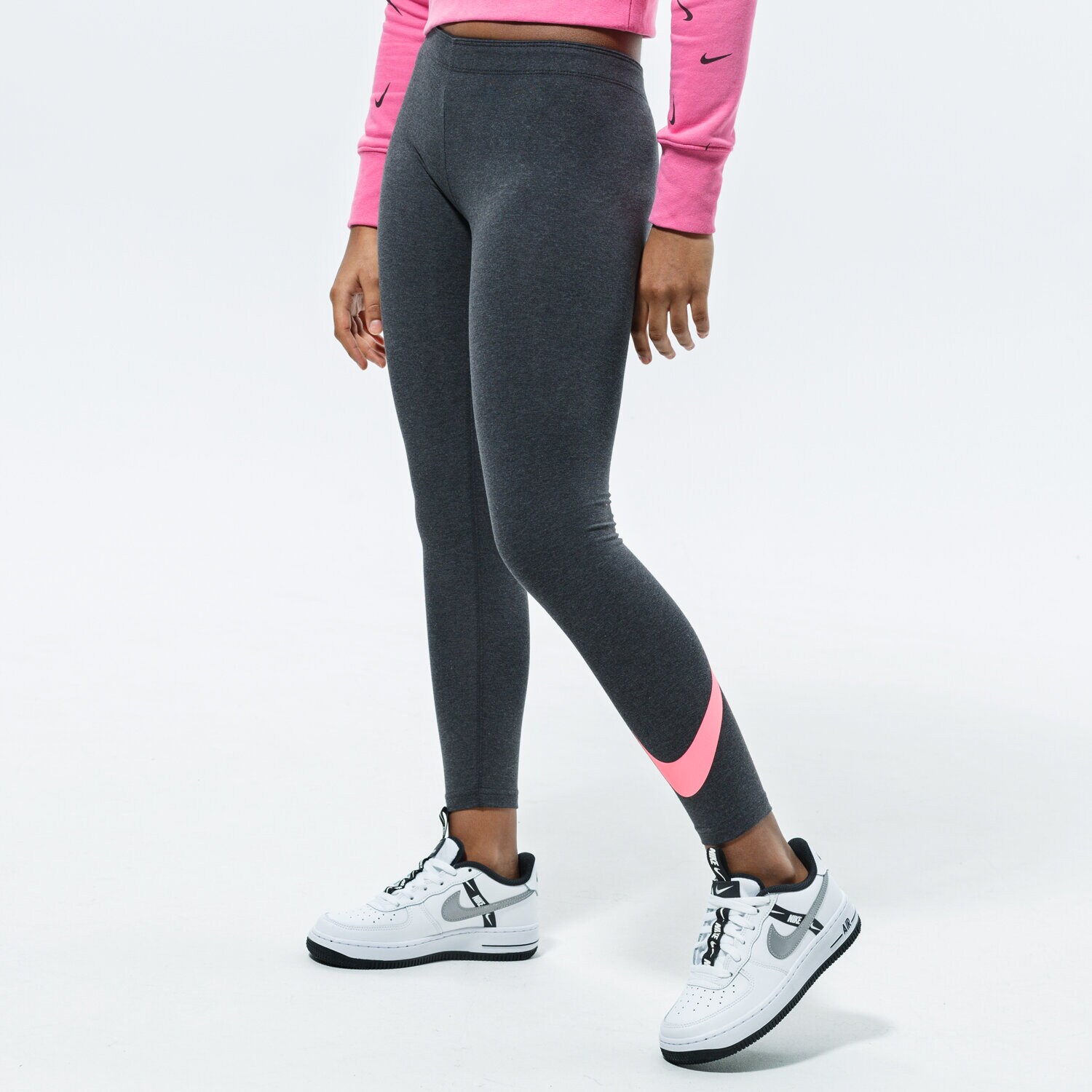 Pantaloni pentru copii NIKE COLANȚI SPORTSWEAR GIRL AR4076-032 Negru