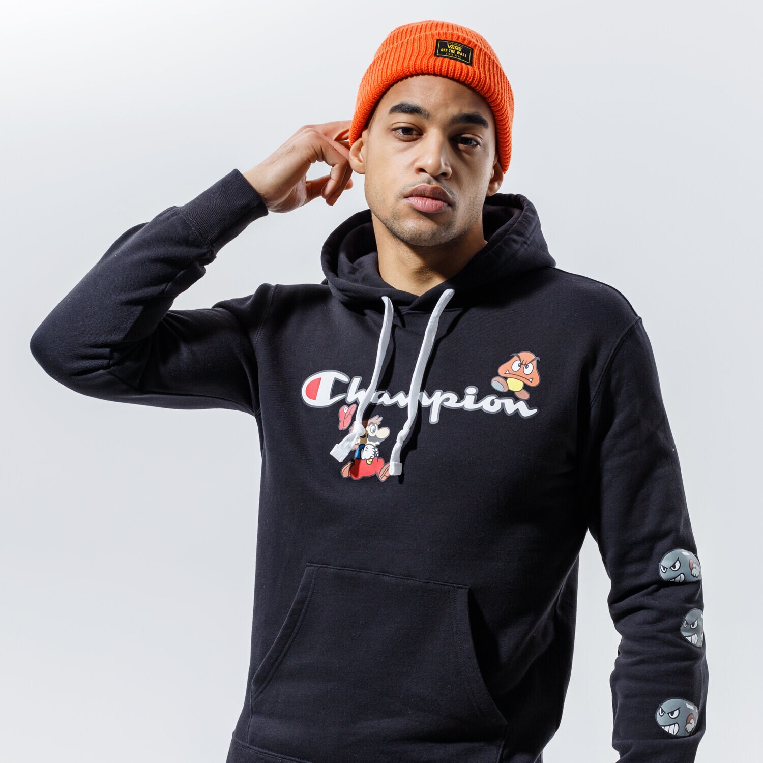 Bărbați bluză CHAMPION BLUZĂ CU GLUGĂ HOODED SWEATSHIRT 216868KK001 Negru