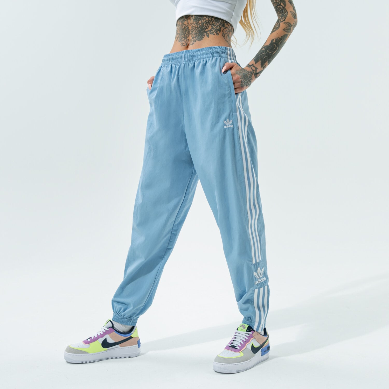 Femei pantaloni ADIDAS PANTALONI  TRACK PANTS H20548 Albastru