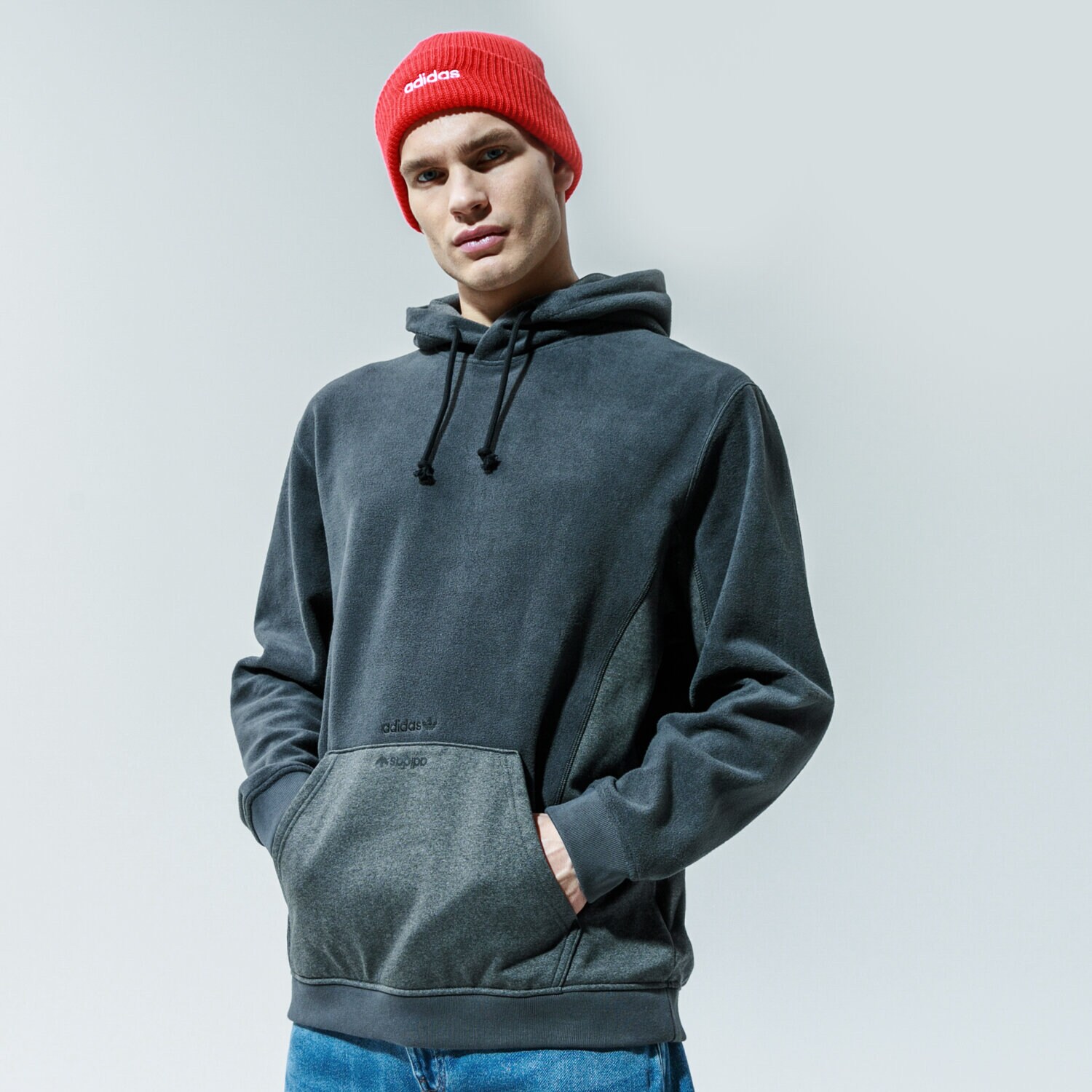 Bărbați bluză ADIDAS BLUZĂ CU GLUGĂ W HOODY GD9323 Negru