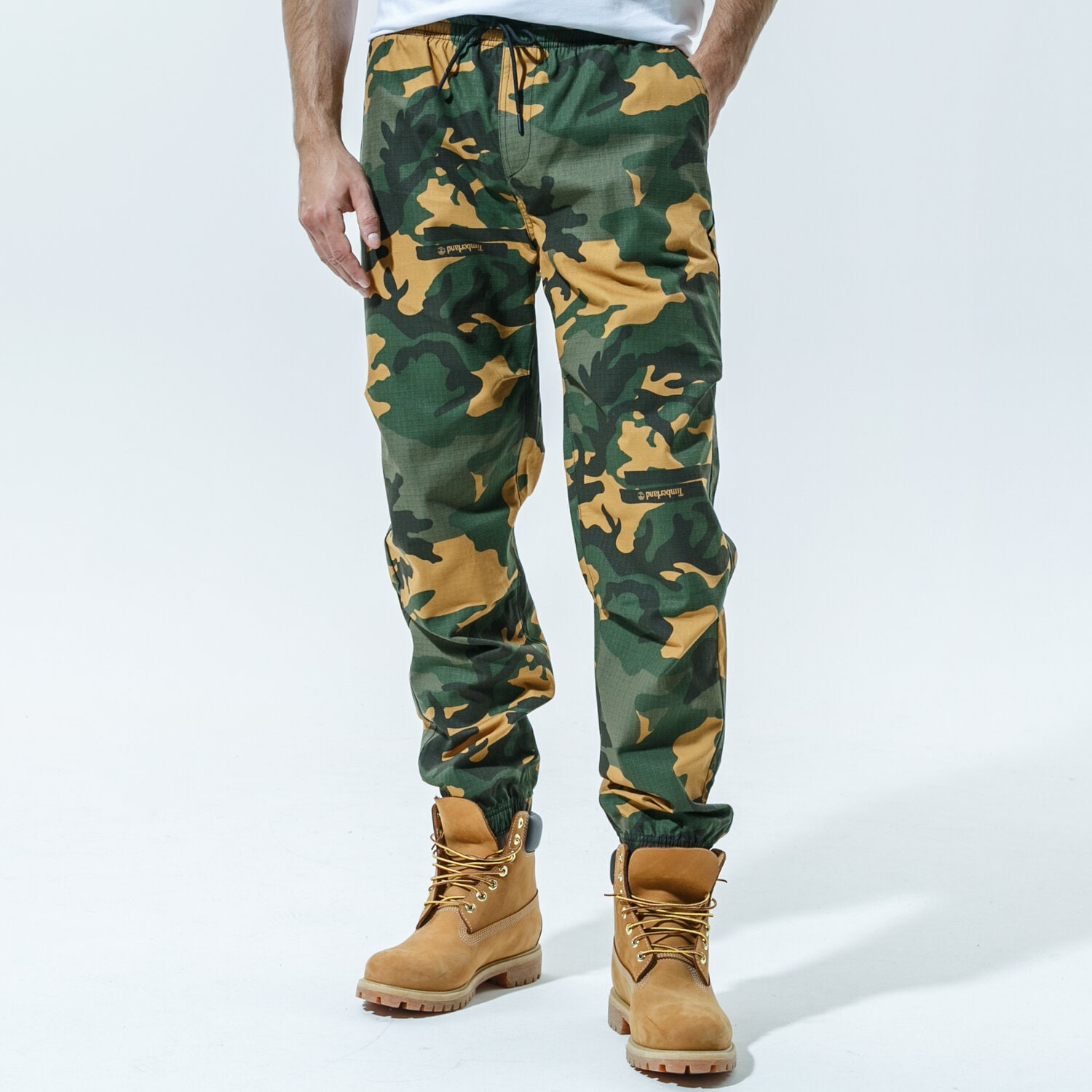 Bărbați pantaloni TIMBERLAND PANTALONI  YC CAMO UTILITY JOGGER TB0A2AHGAN71 Mulicolor