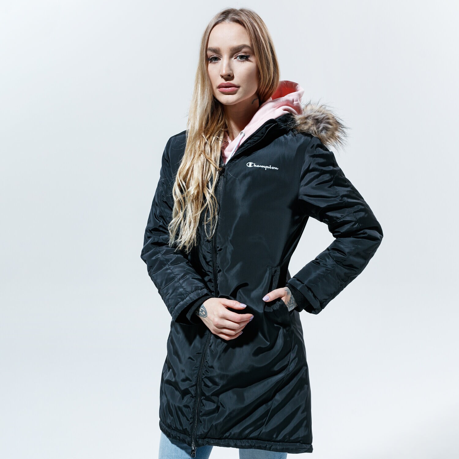 Femei geacă de iarnă CHAMPION JACHETĂ DE IARNĂ PARKA JACKET WW 114371KK001 Negru