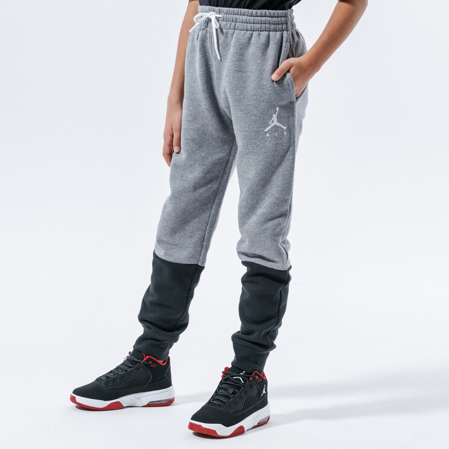 Pantaloni pentru copii JORDAN PANTALONI  JUMPMAN AIR FLEECE PANT BOY 957725-K6N Gri