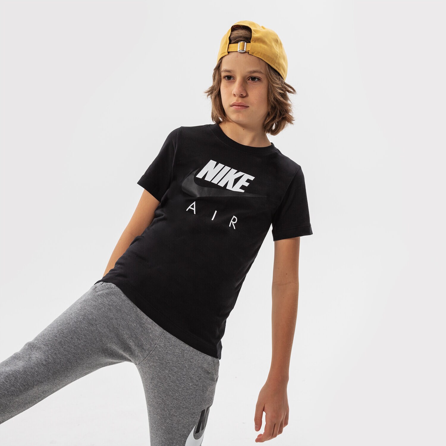 Copii tricou NIKE TRICOU SPORTSWEAR BOY CZ1828-010 Negru