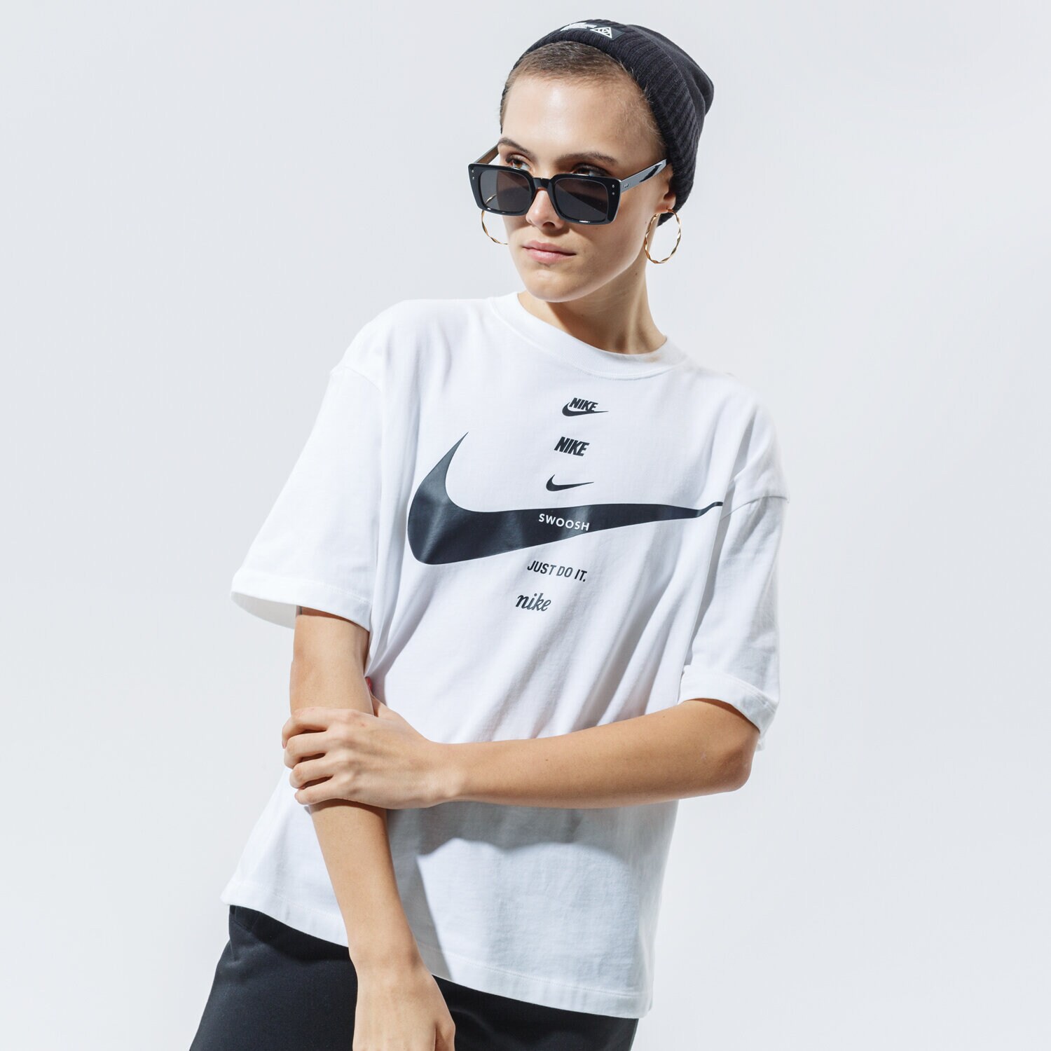 Femei tricou NIKE TRICOU W NSW SWSH TOP SS CU5682-100 Alb