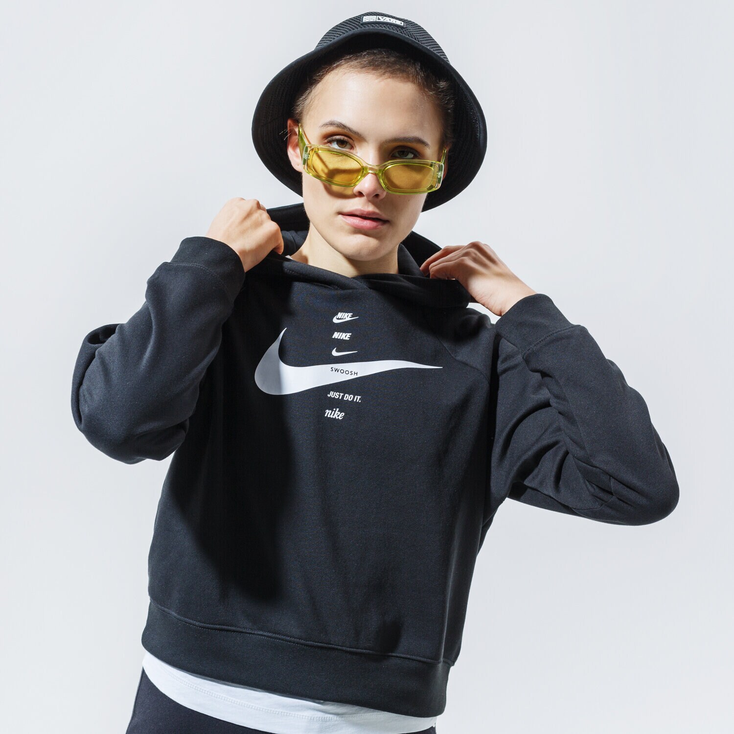 Femei bluză NIKE BLUZĂ CU GLUGĂ W NSW SWSH HOODIE FLC BB CU5676-011 Negru
